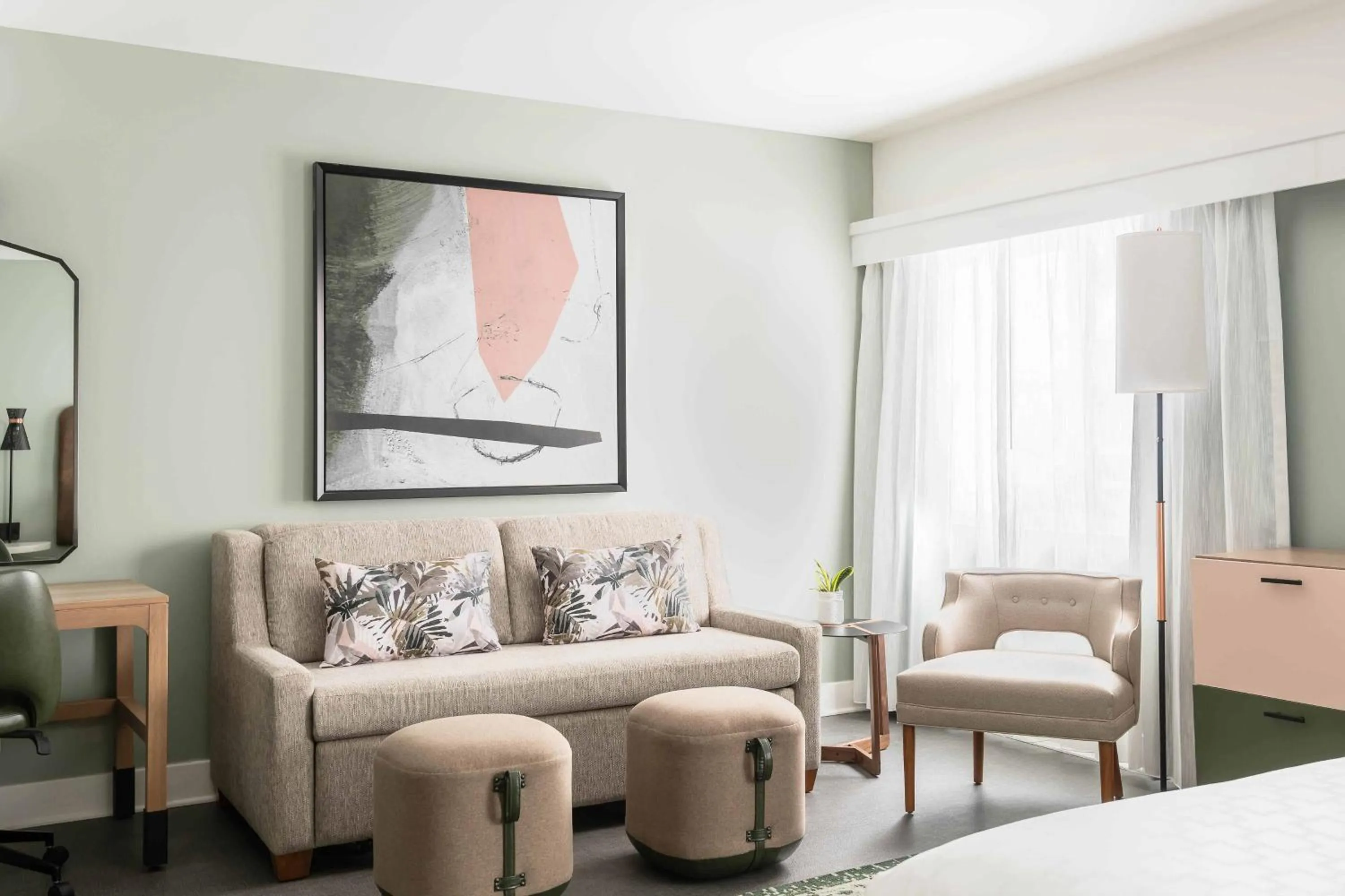 Seating area in Holiday Inn Express St. Louis Central West End by IHG