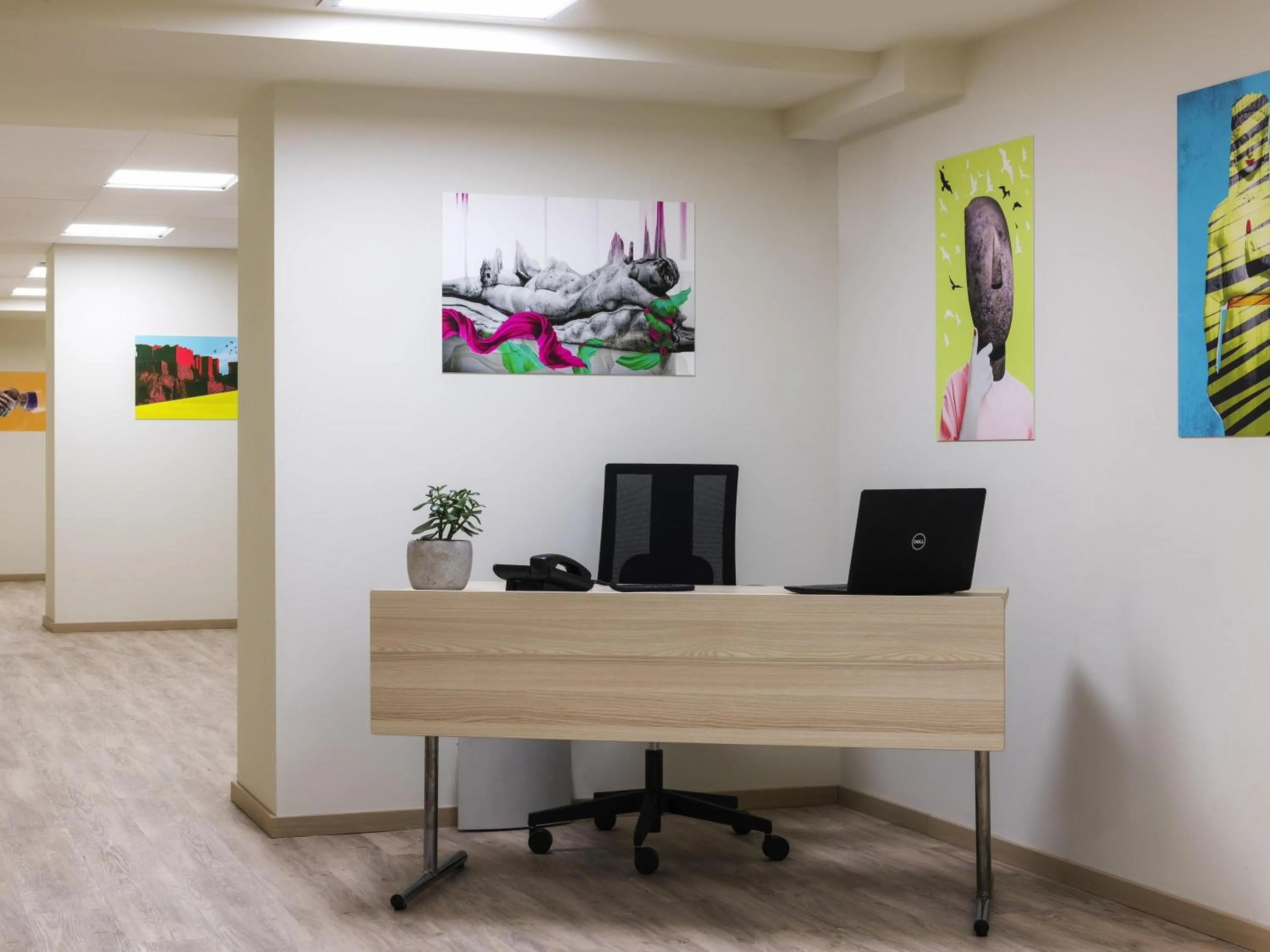 Meeting/conference room in ibis Styles Athens Routes