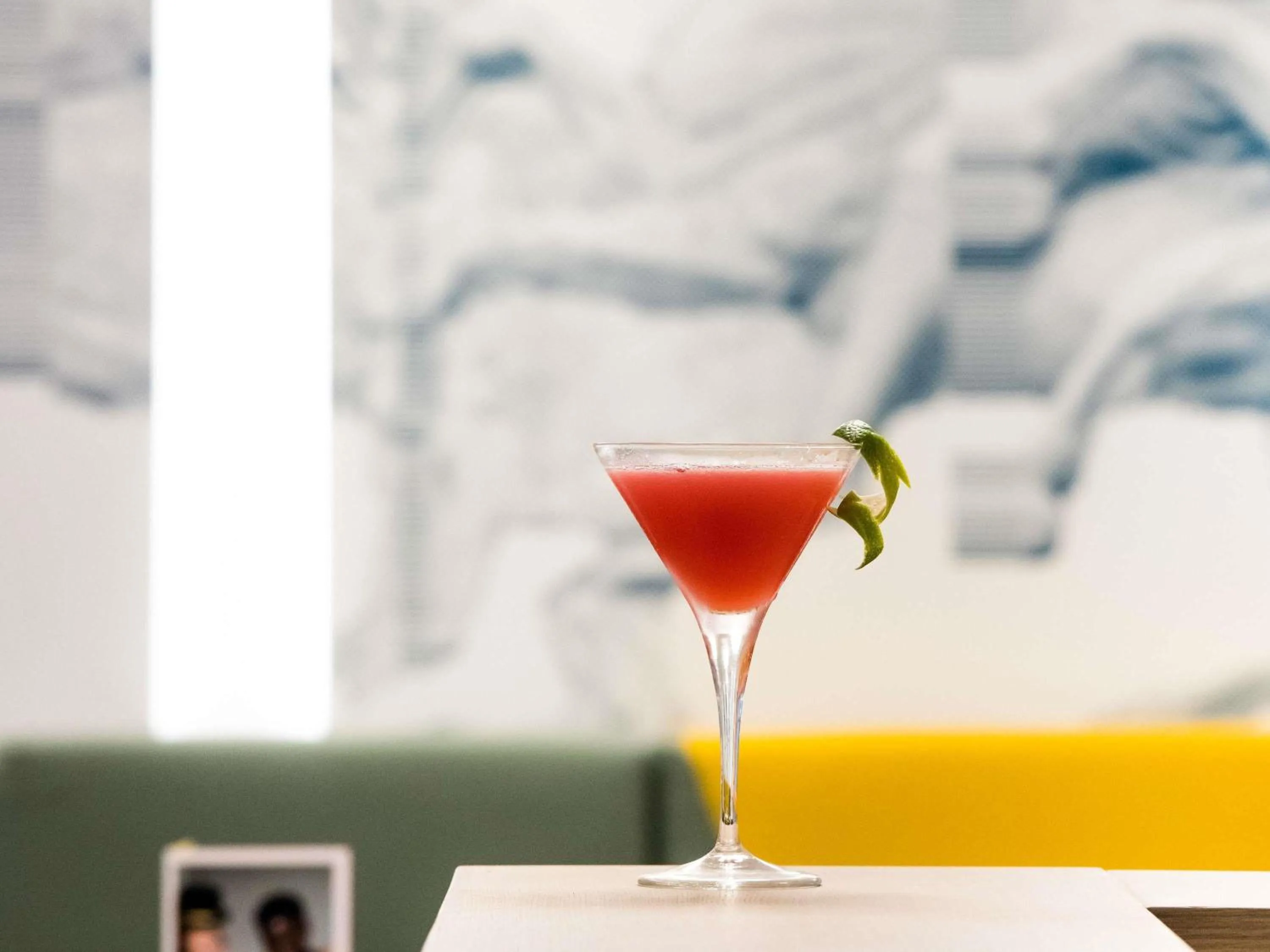Lounge or bar in ibis Styles Athens Routes