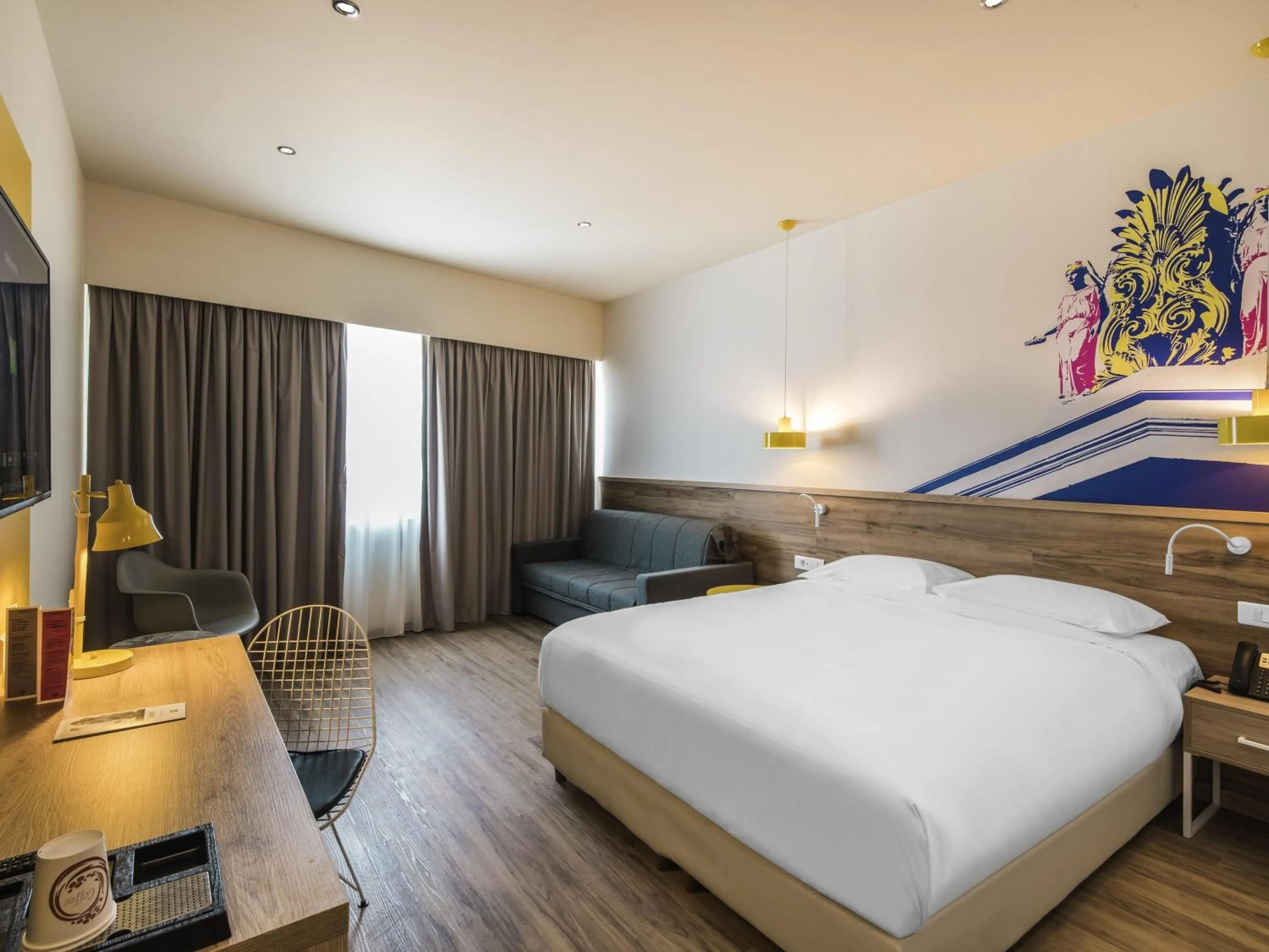 Bedroom, Bed in ibis Styles Athens Routes