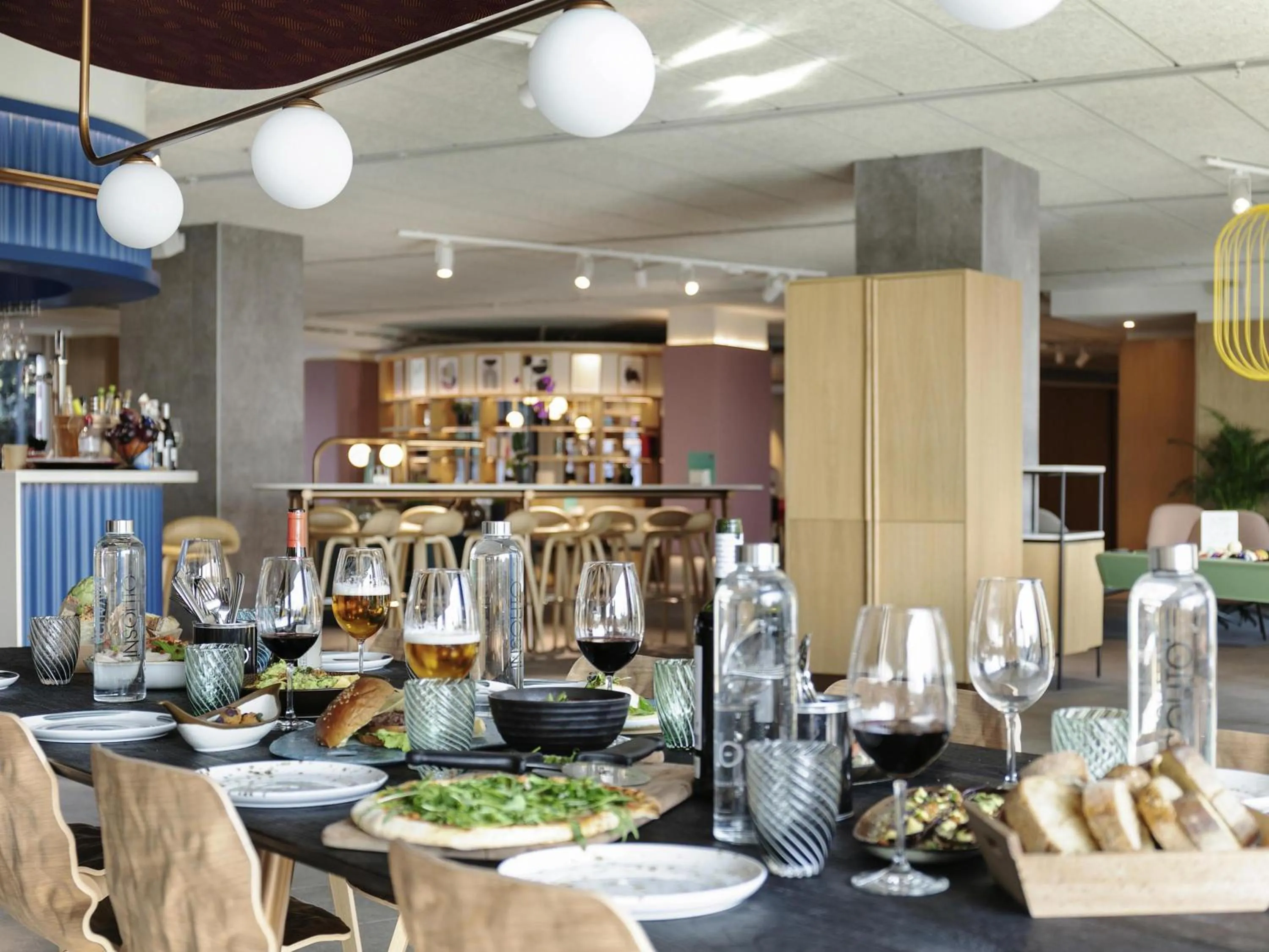 Restaurant/places to eat in Ibis Styles Madrid City Las Ventas