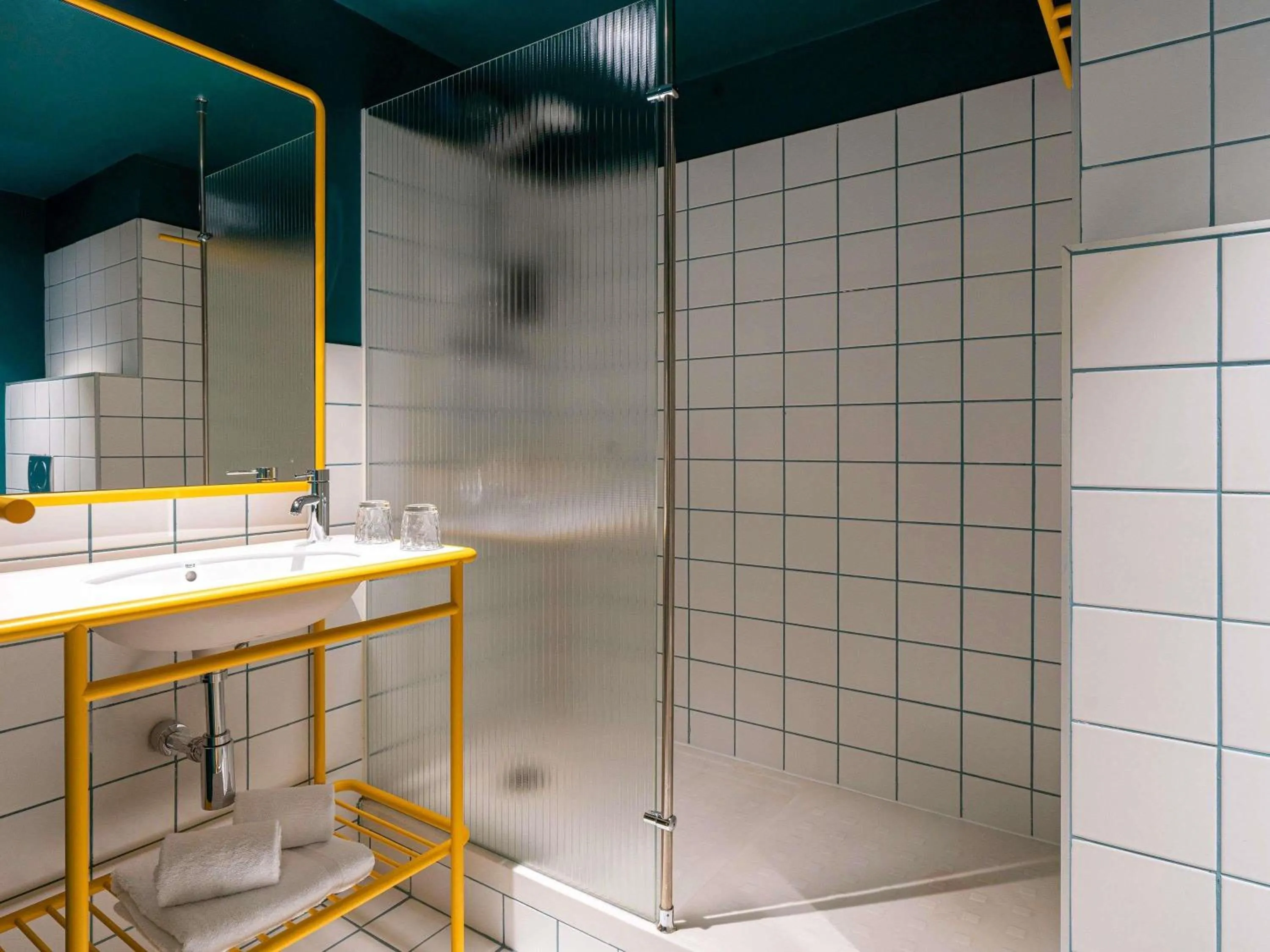 Bedroom in Ibis Styles Madrid City Las Ventas