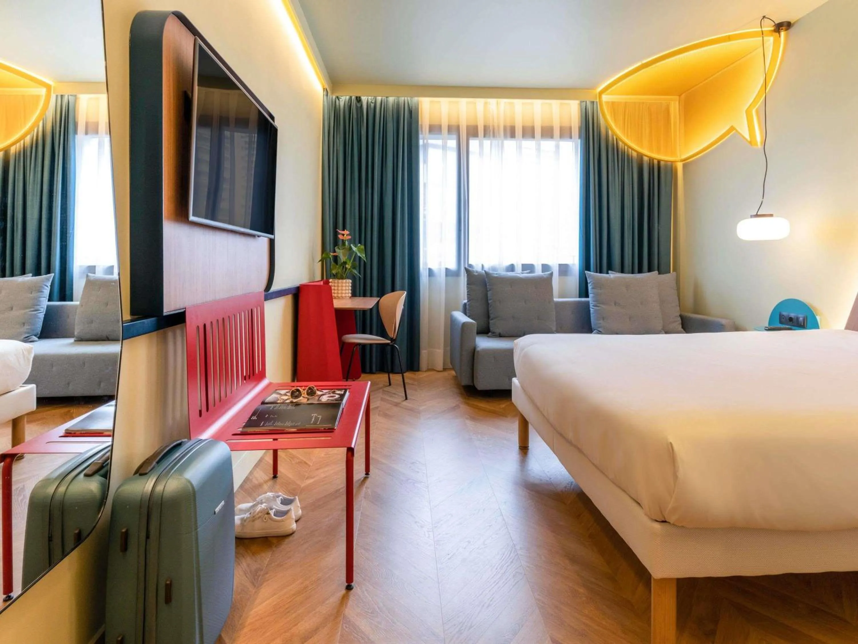 Bedroom, Bed in Ibis Styles Madrid City Las Ventas
