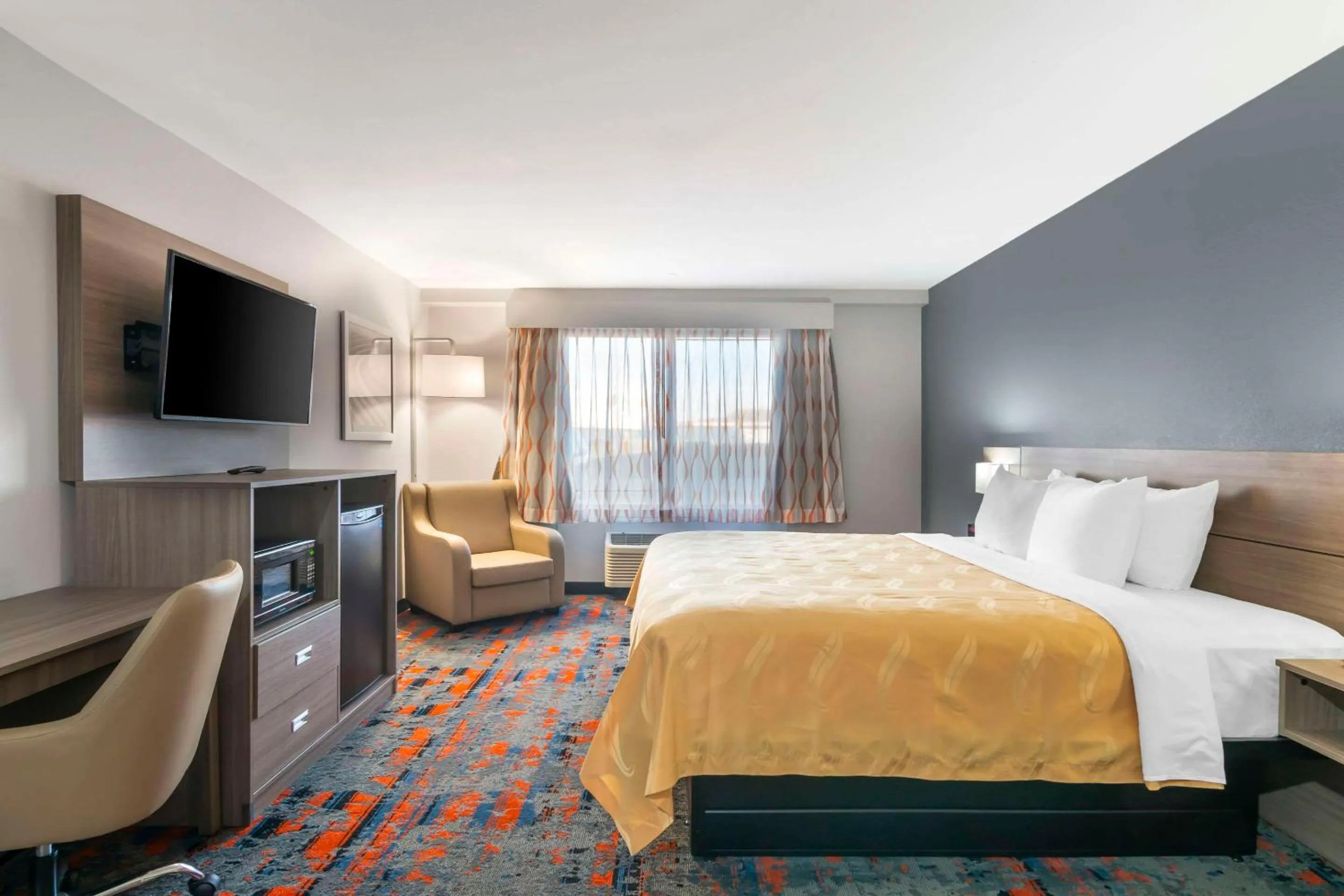 Bedroom, Bed in Quality Inn