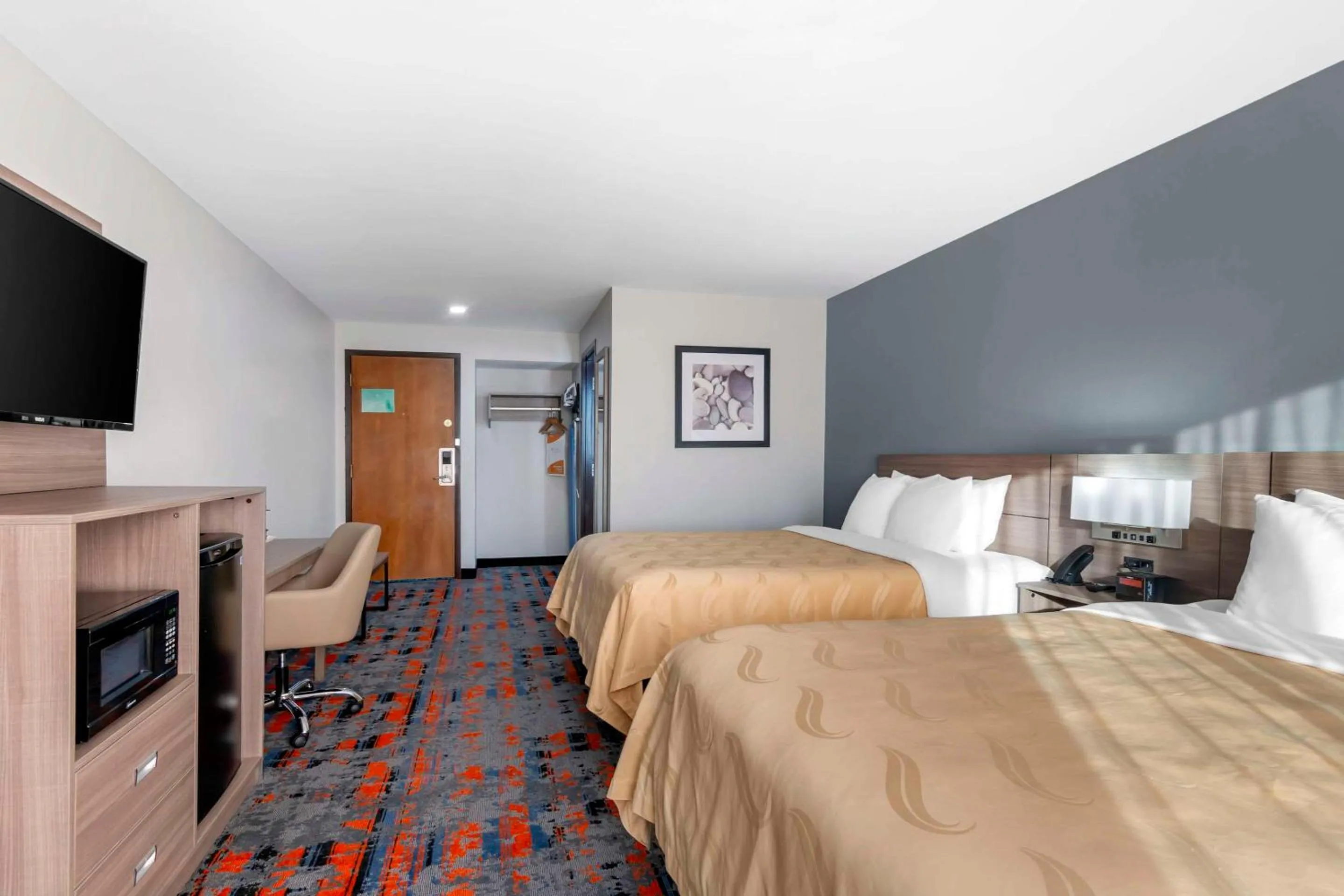 Bedroom, Bed in Quality Inn