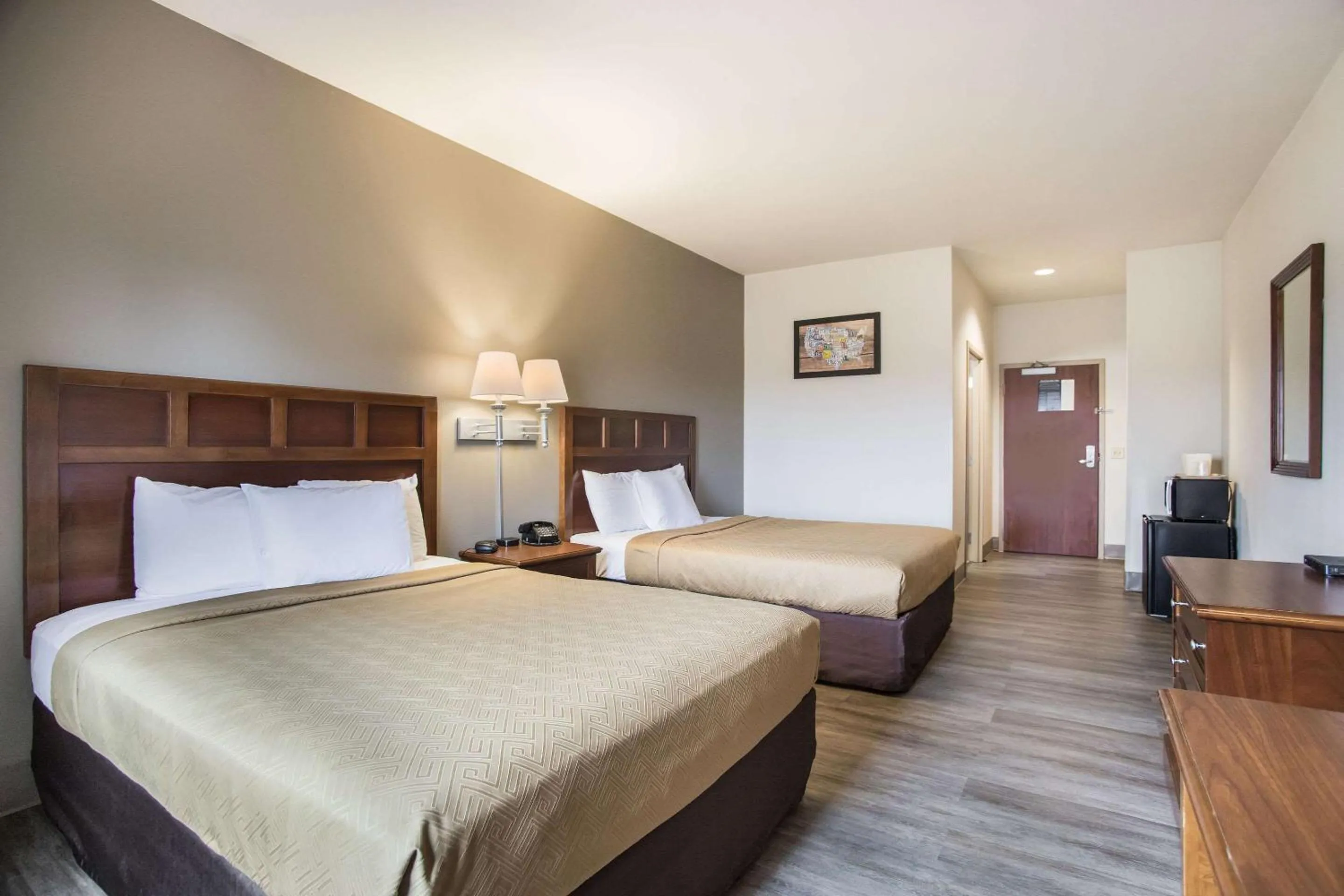 Bedroom, Bed in Econo Lodge Anderson