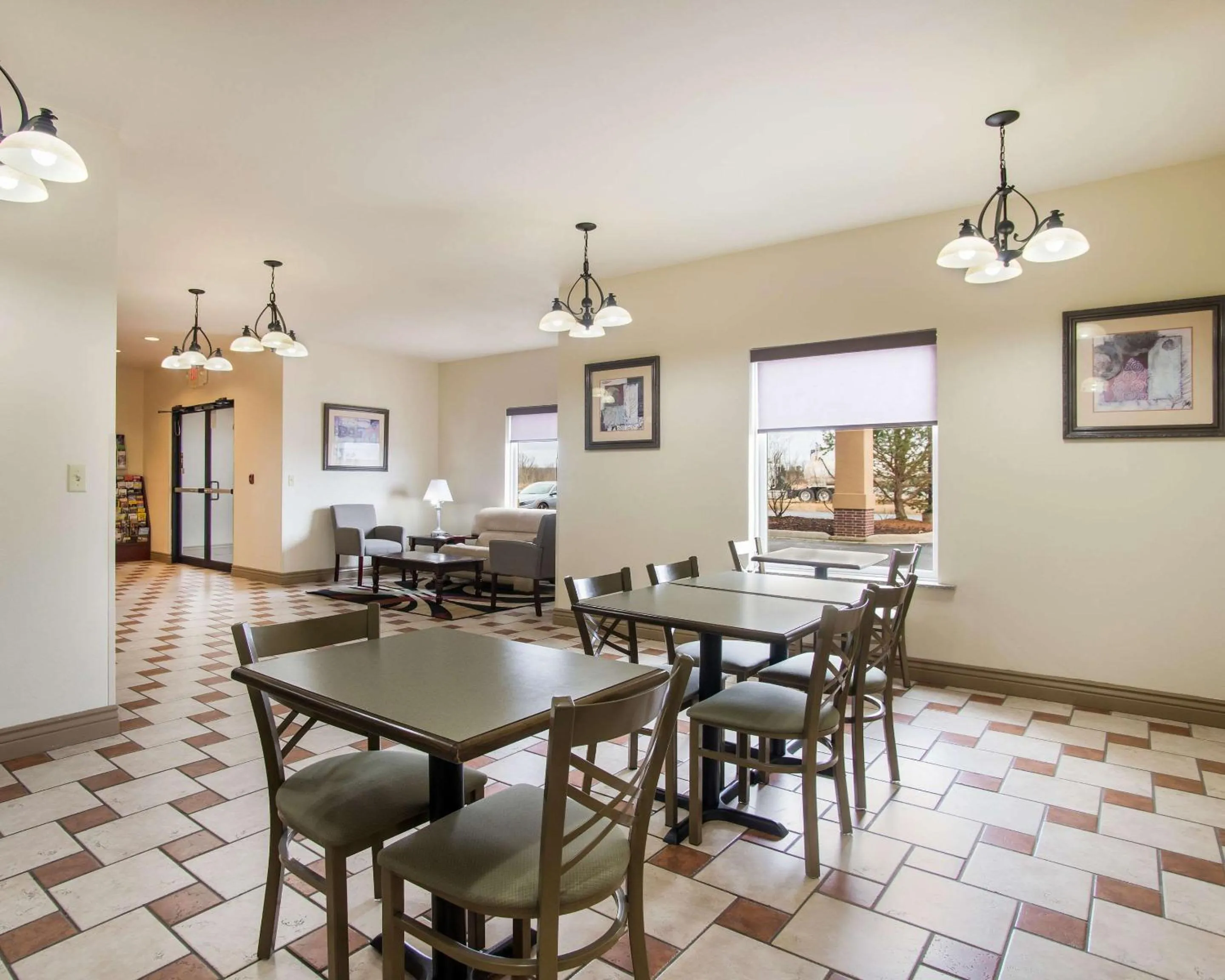 Breakfast in Econo Lodge Anderson