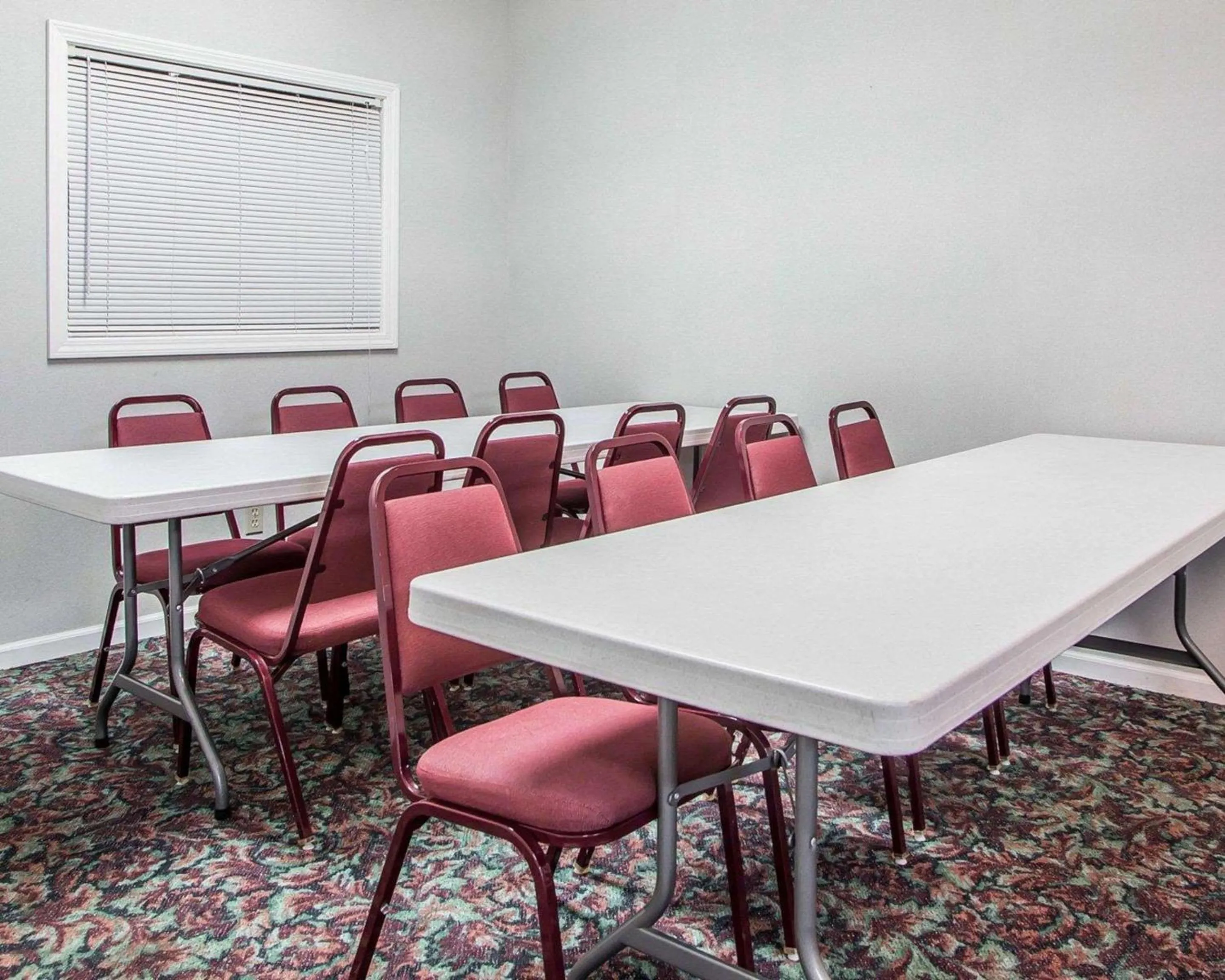 On site in Econo Lodge Jefferson City