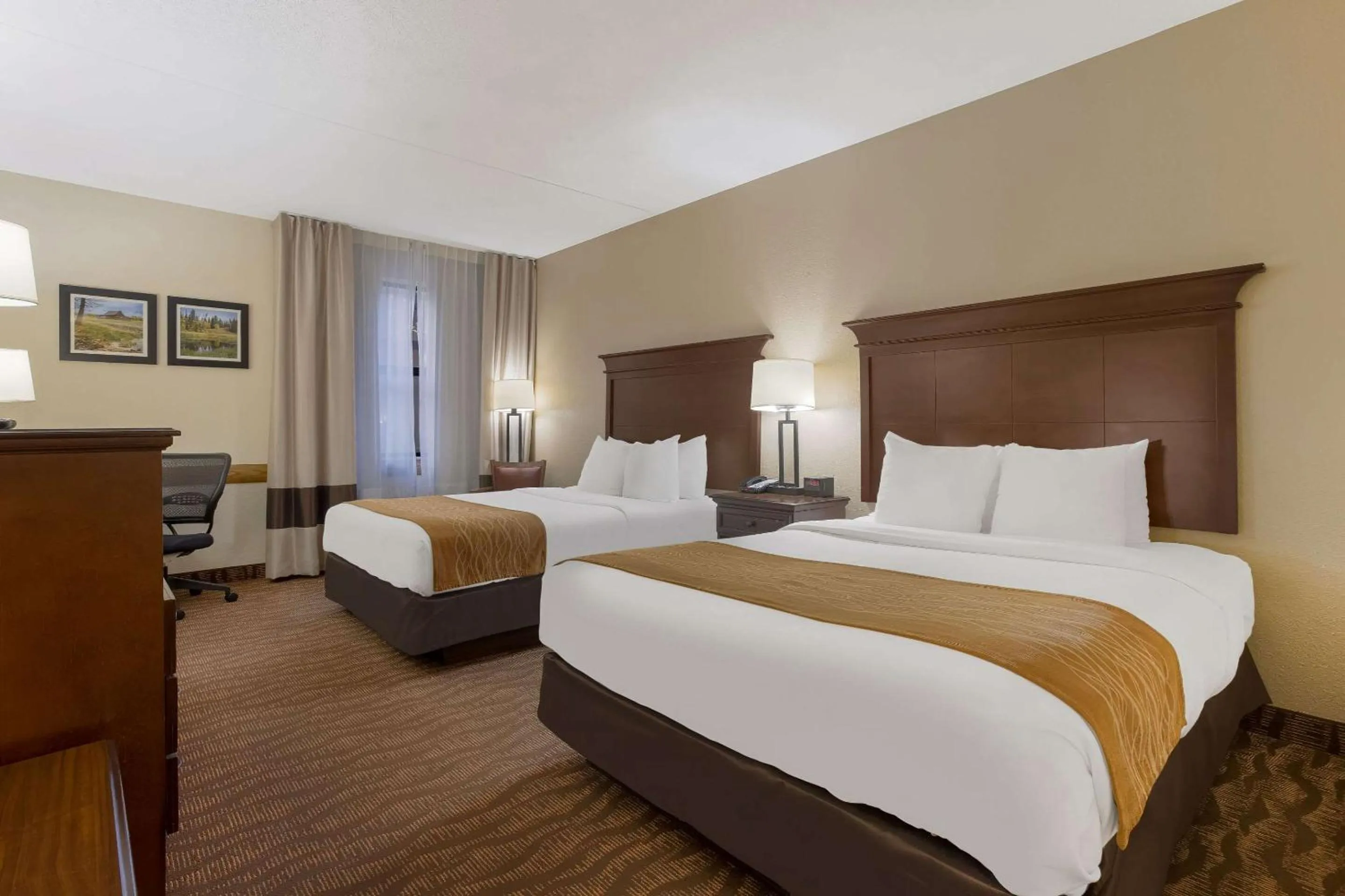 Bedroom, Bed in Comfort Inn & Suites Branson Meadows