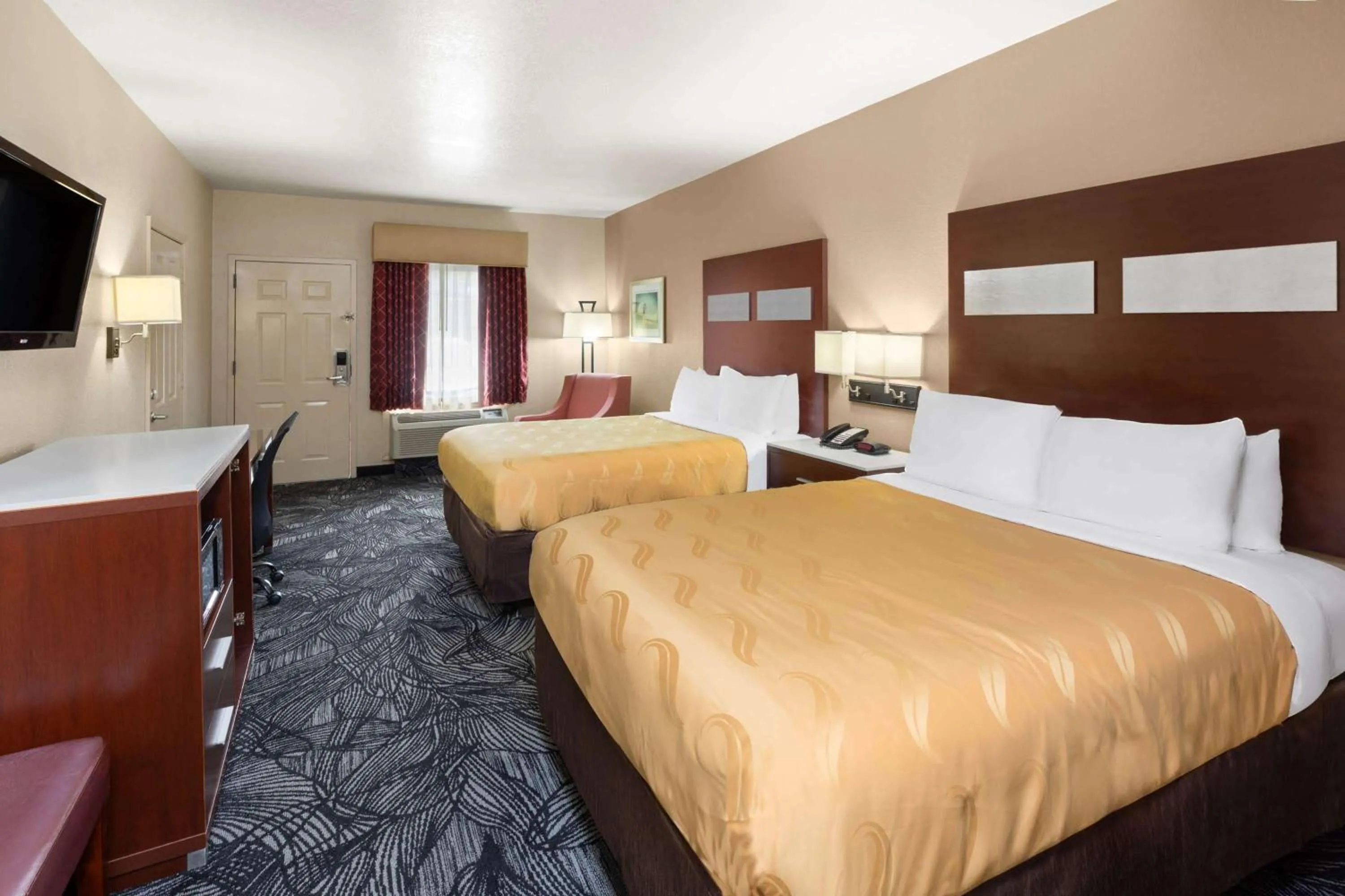 Photo of the whole room, Bed in Hotel Oxford