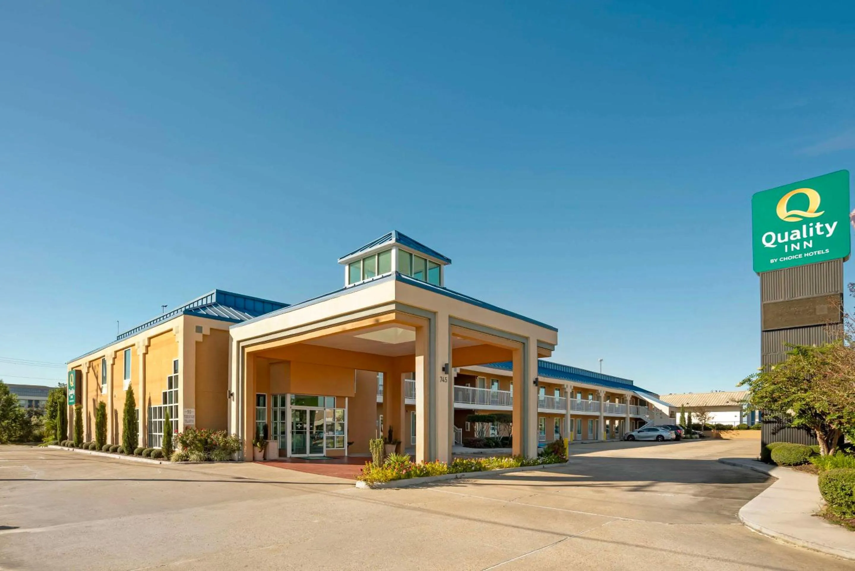 Property building in Quality Inn