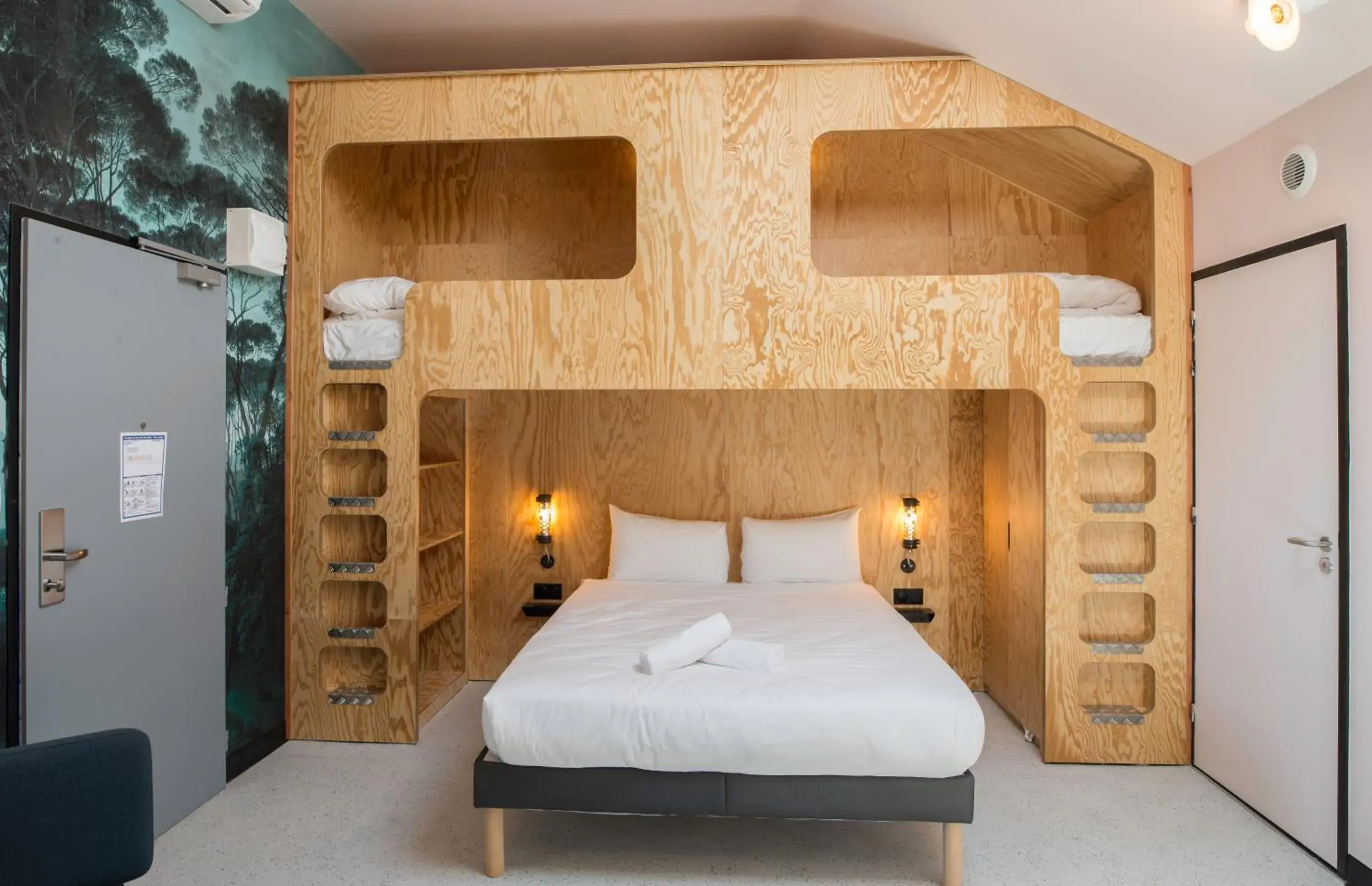 Studio 4 People in Eklo Hotels Bordeaux Centre Bastide Studio 4 People in Eklo Hotels Bordeaux Centre Bastide