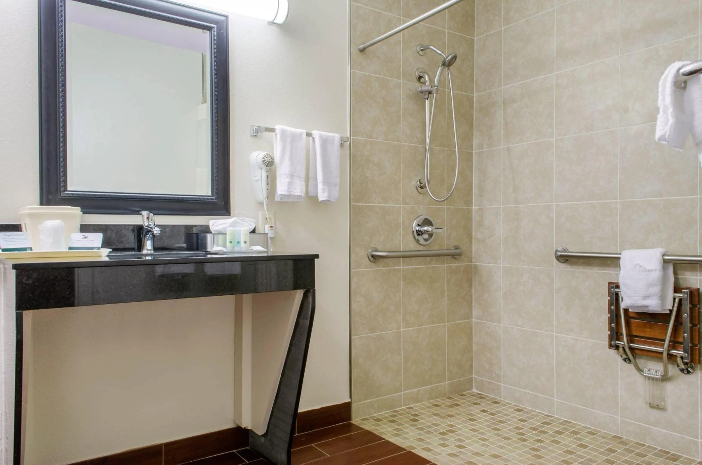 Bedroom in Quality Inn McComb