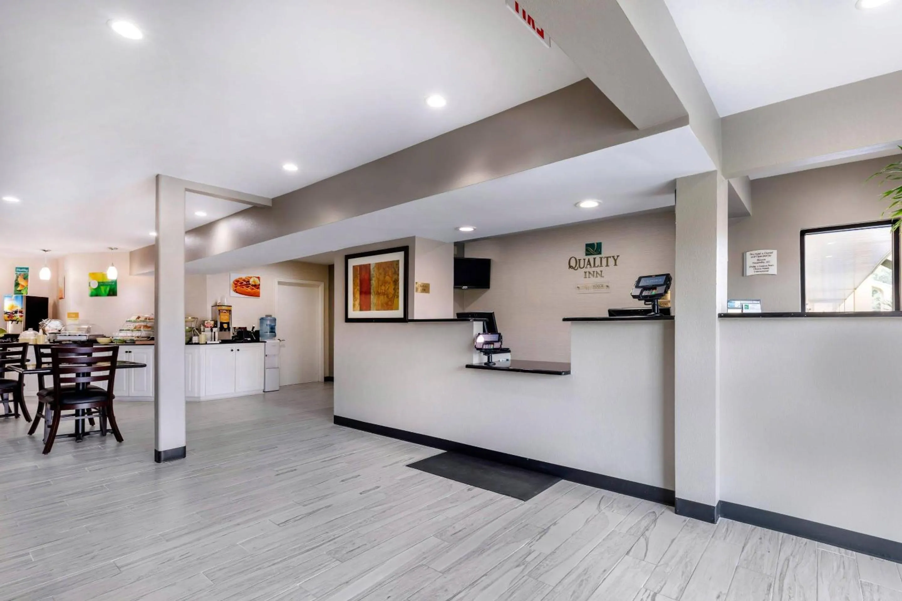 Lobby or reception in Quality Inn McComb