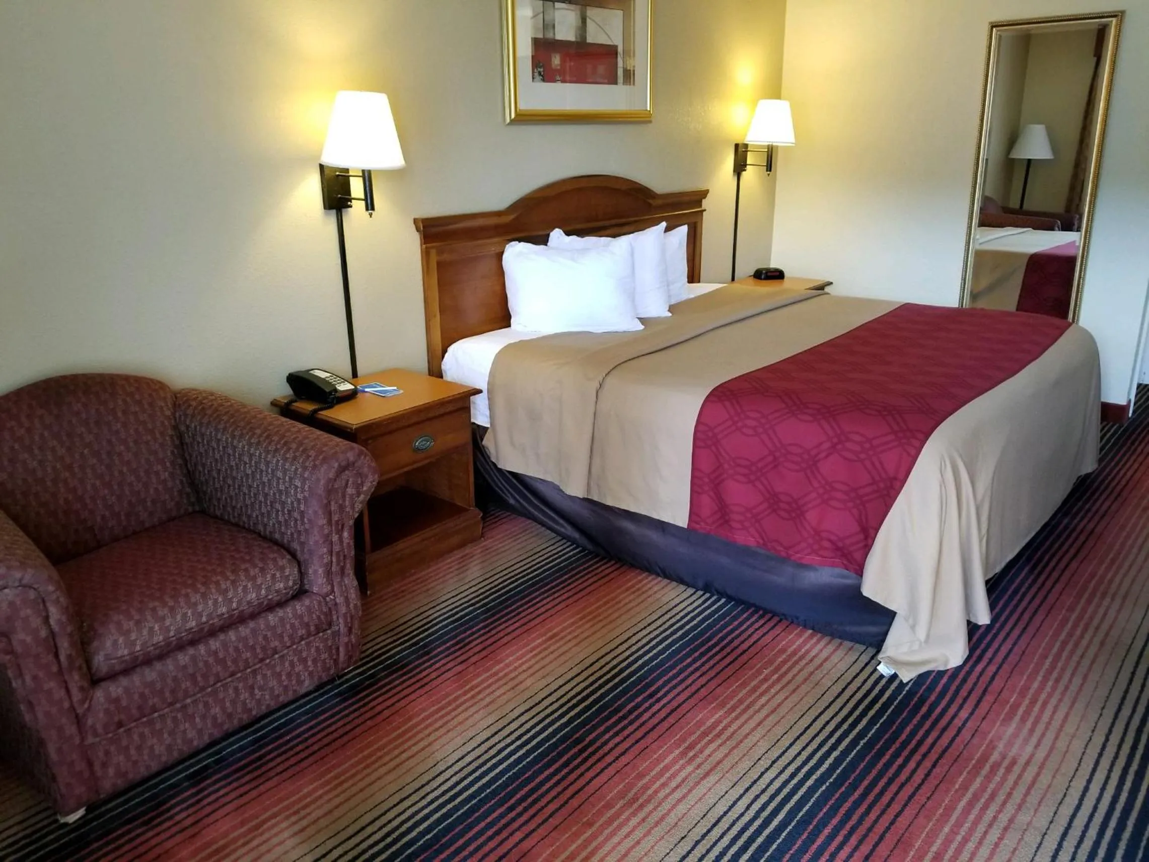 Photo of the whole room, Bed in FairBridge Inn Express Natchez