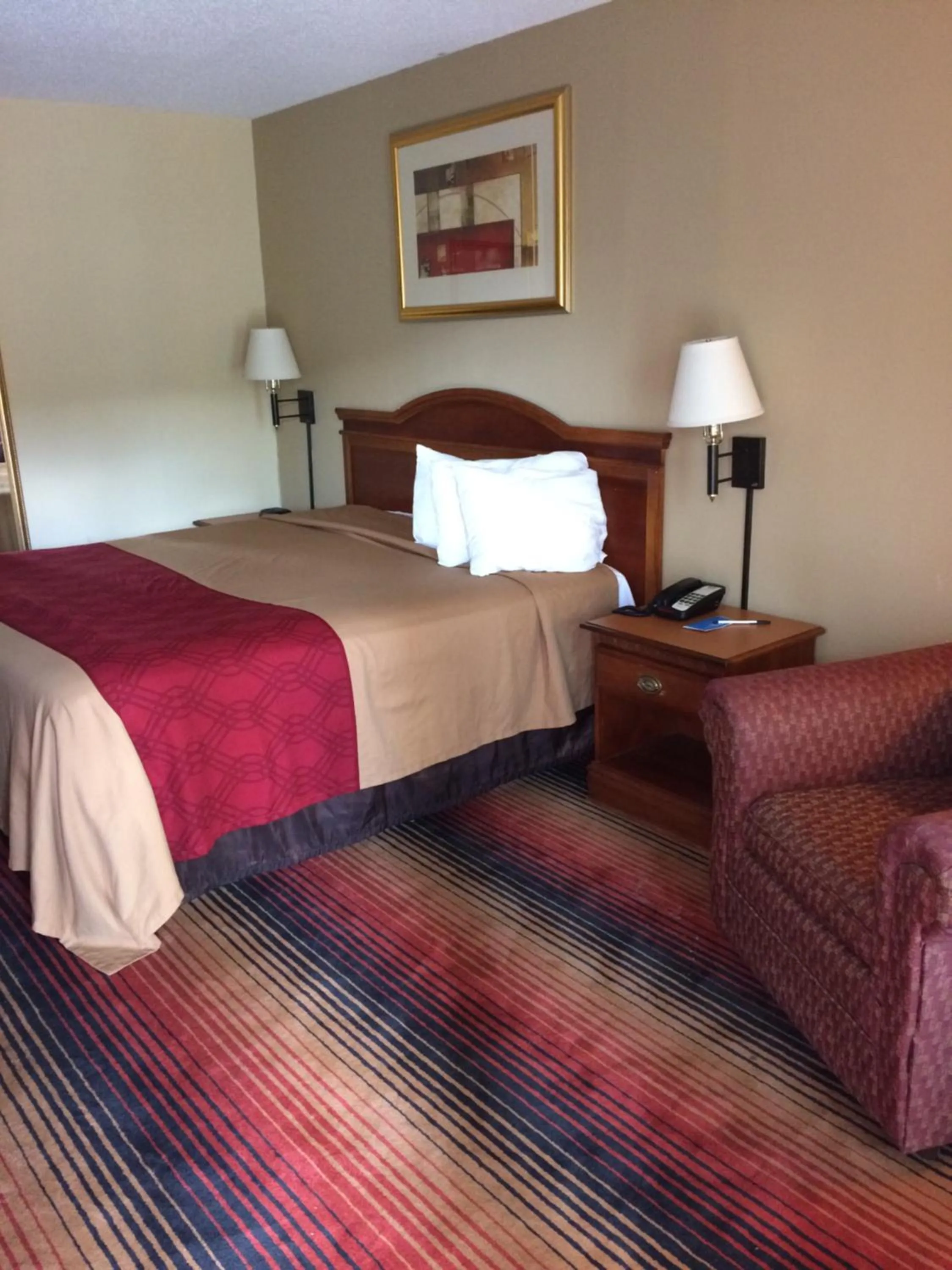 Bed in FairBridge Inn Express Natchez