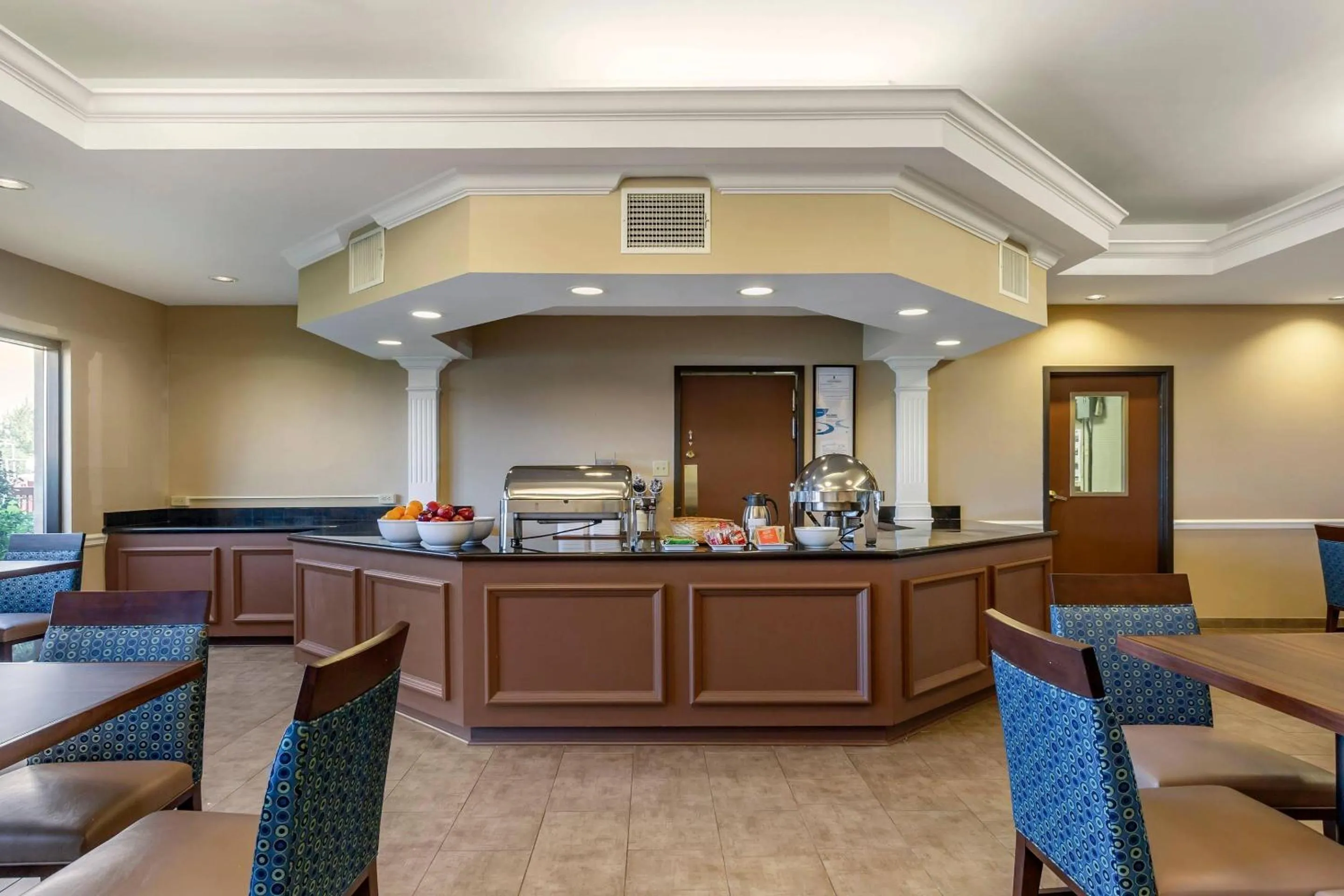 Breakfast in Comfort Suites Southaven - Memphis South