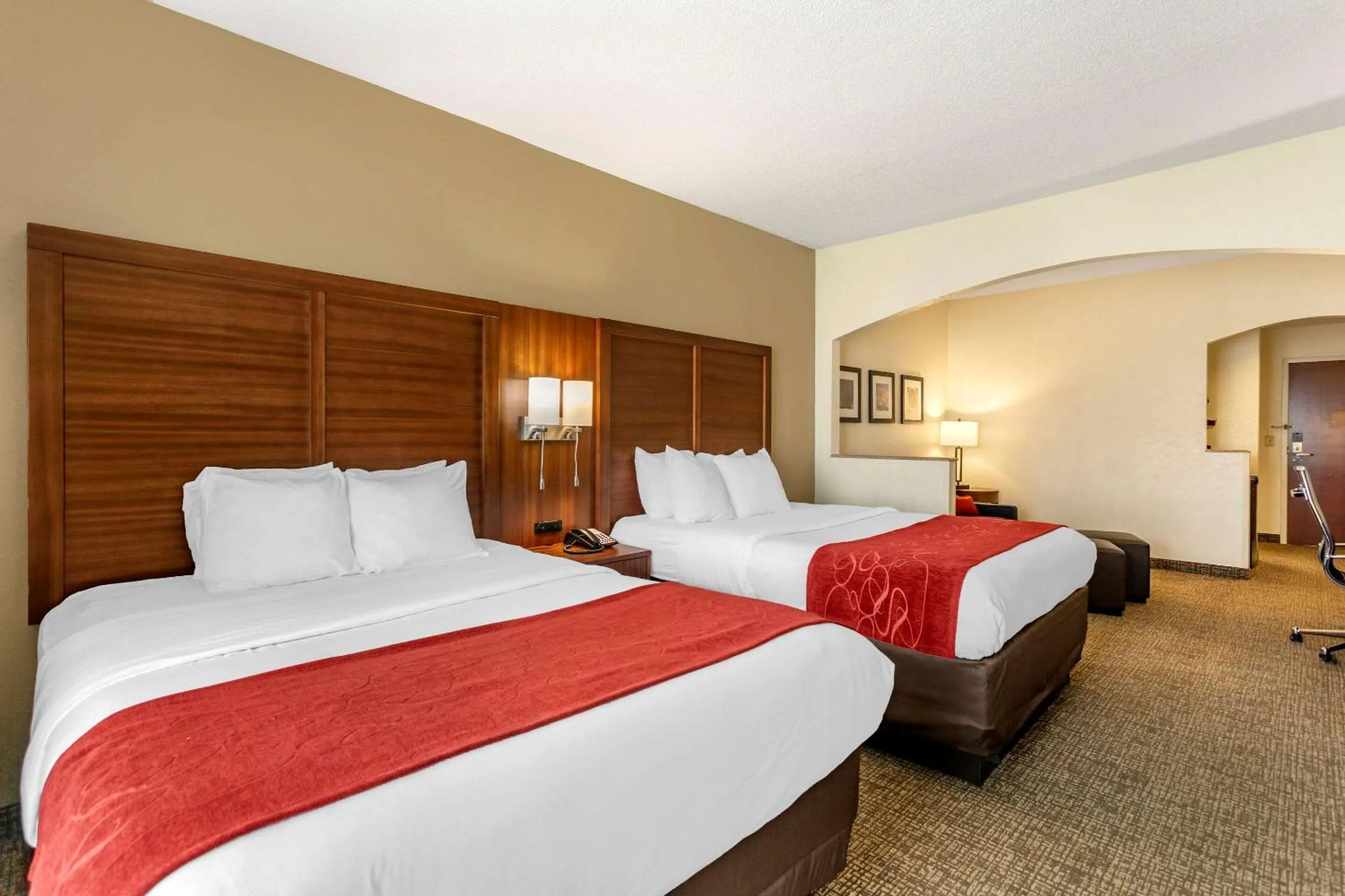 Bedroom, Bed in Comfort Suites Southaven - Memphis South