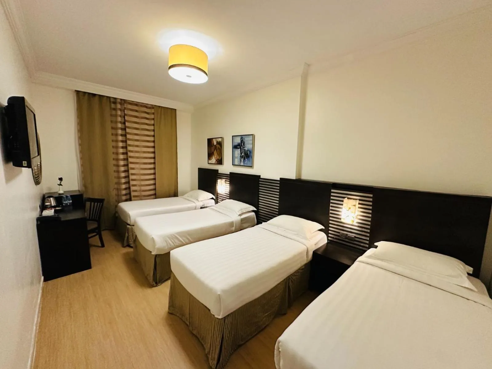 Bed in Saif Al Majd Hotel