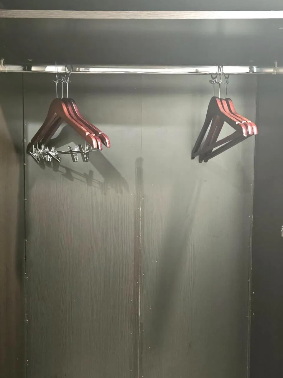 wardrobe in Saif Al Majd Hotel