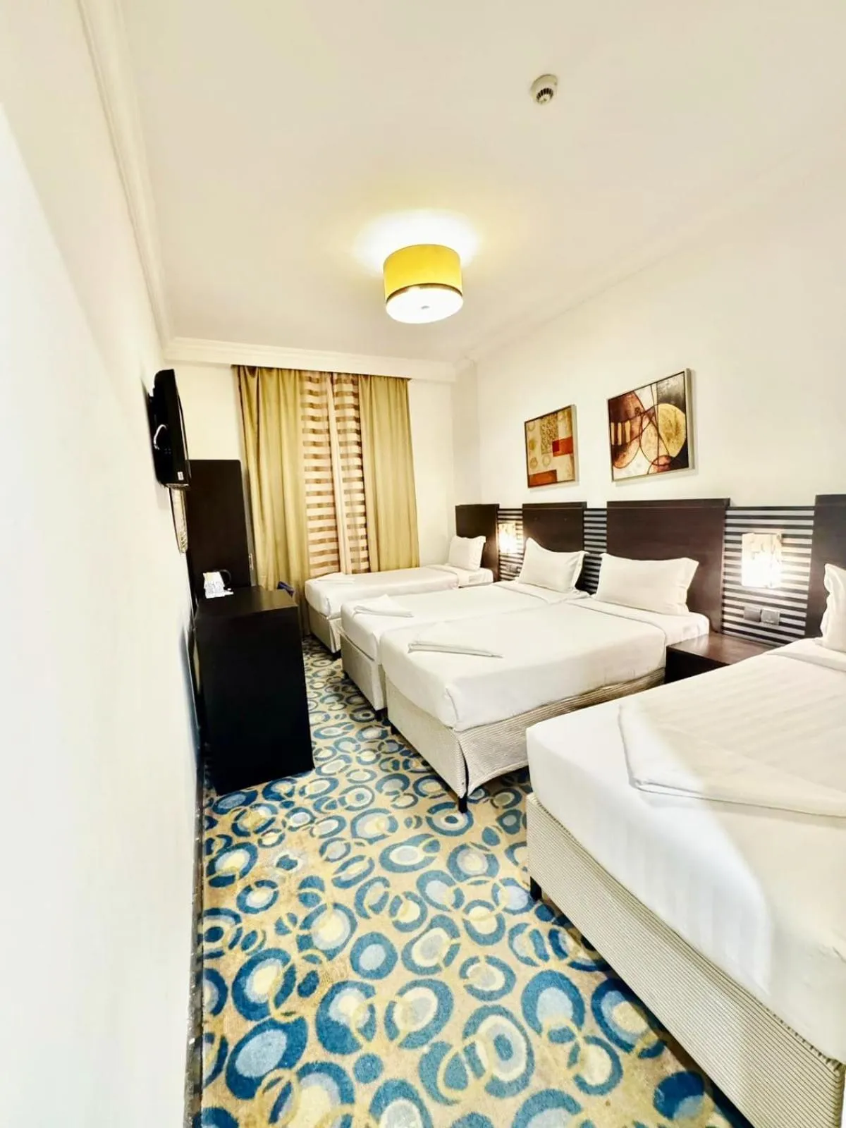 Photo of the whole room, Bed in Saif Al Majd Hotel