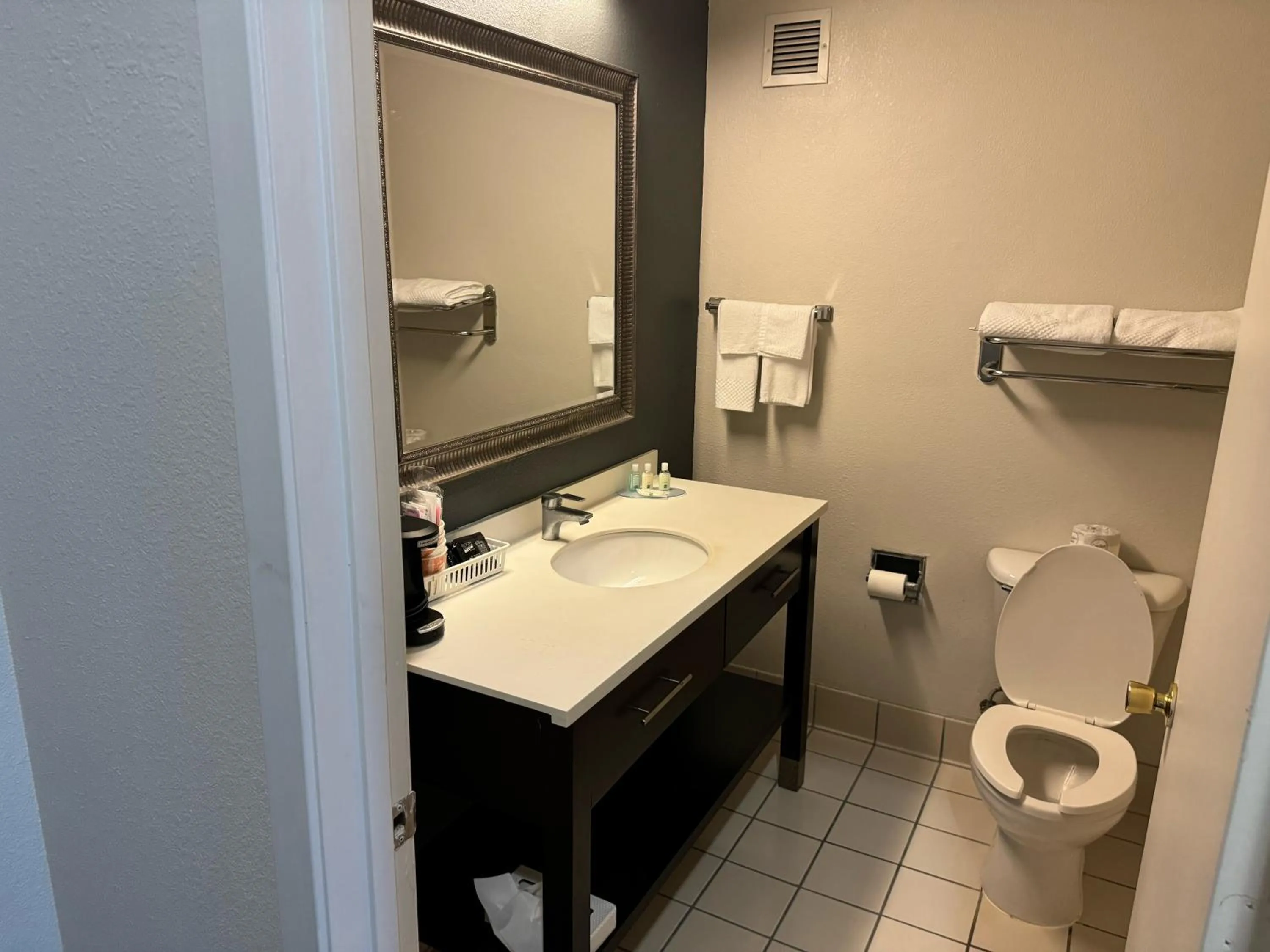 Bathroom in Quality Inn & Suites Hattiesburg North