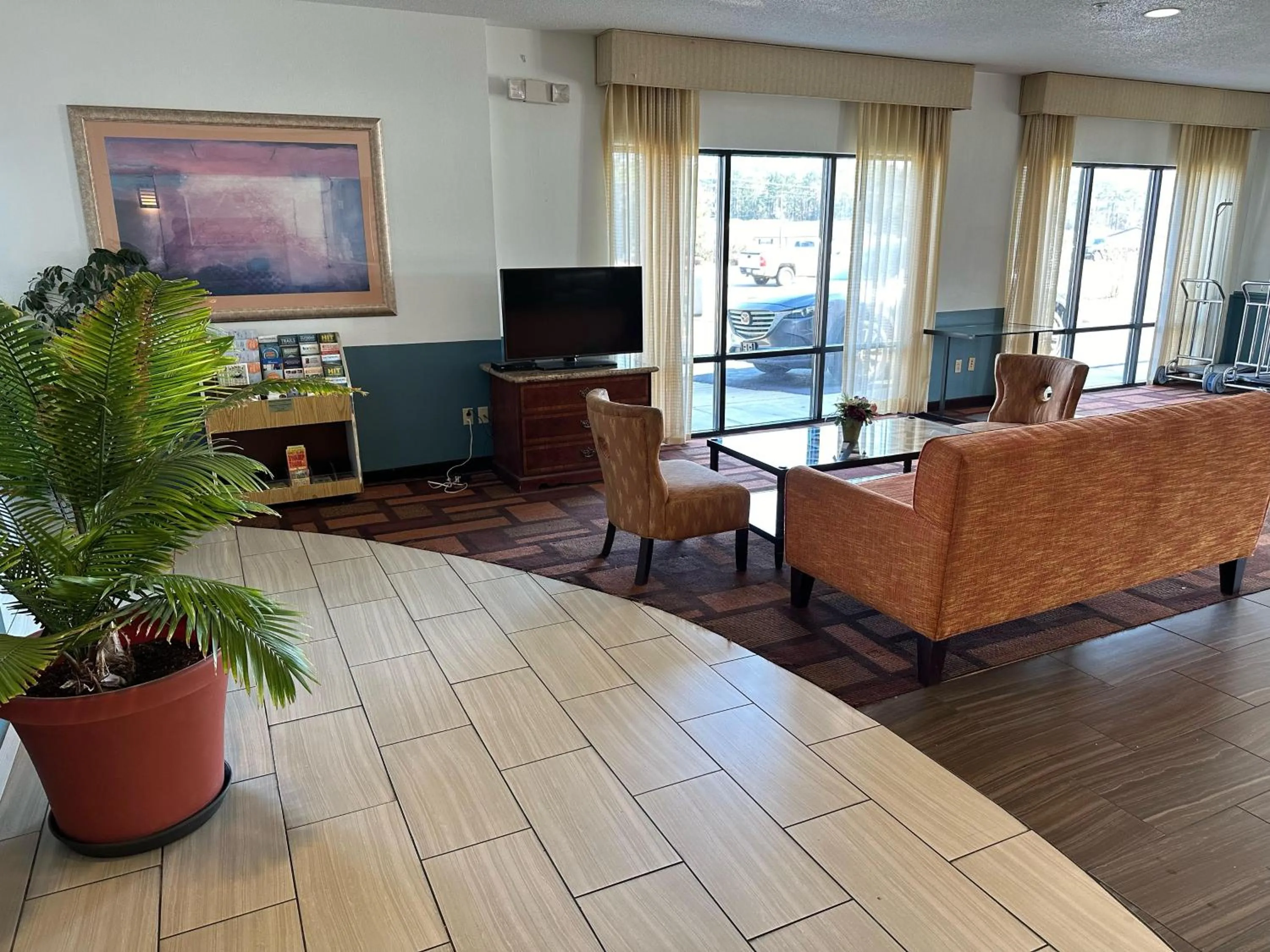 Lobby or reception in Quality Inn & Suites Hattiesburg North