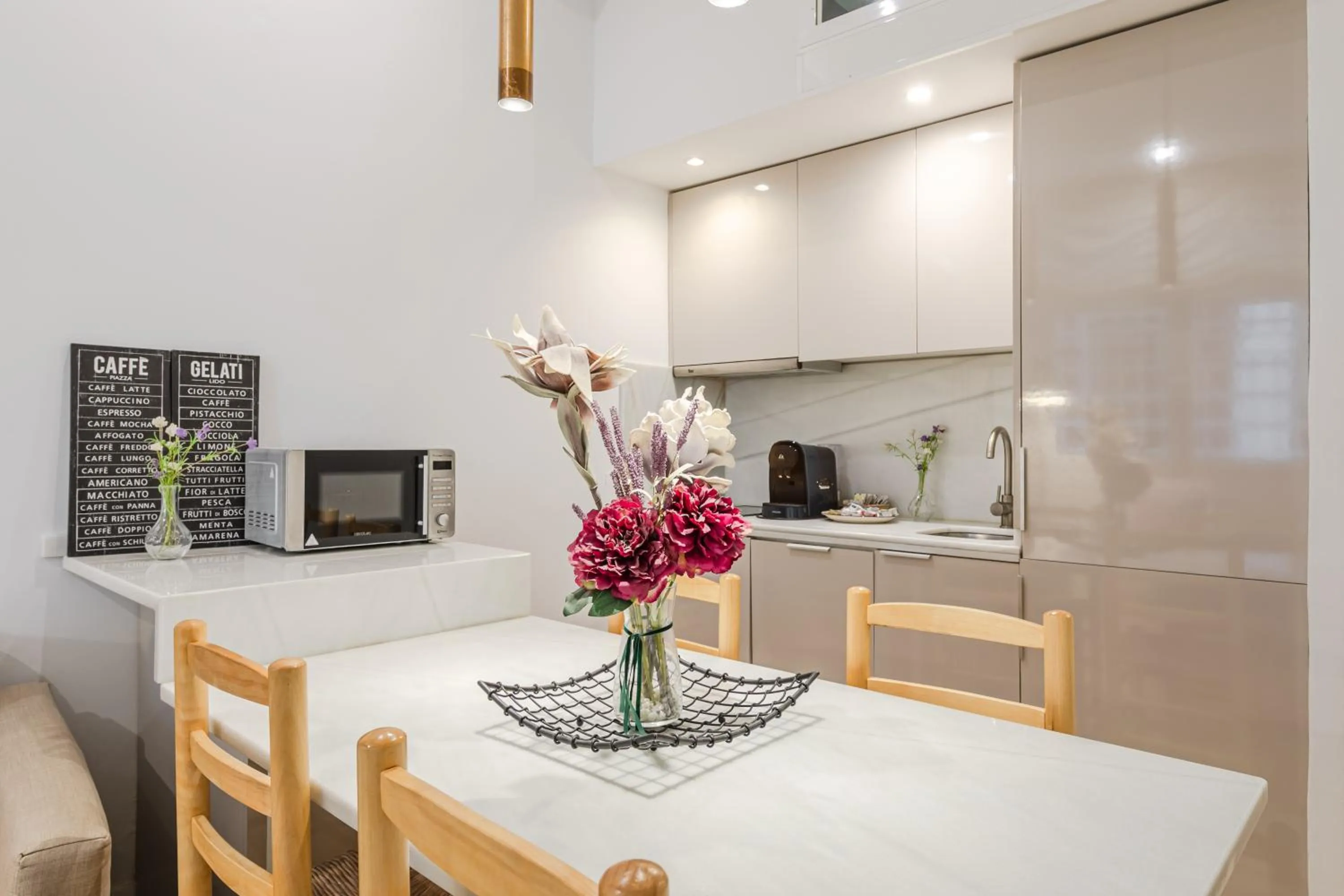 Kitchen or kitchenette in Green-Apartments Plaza del Pan