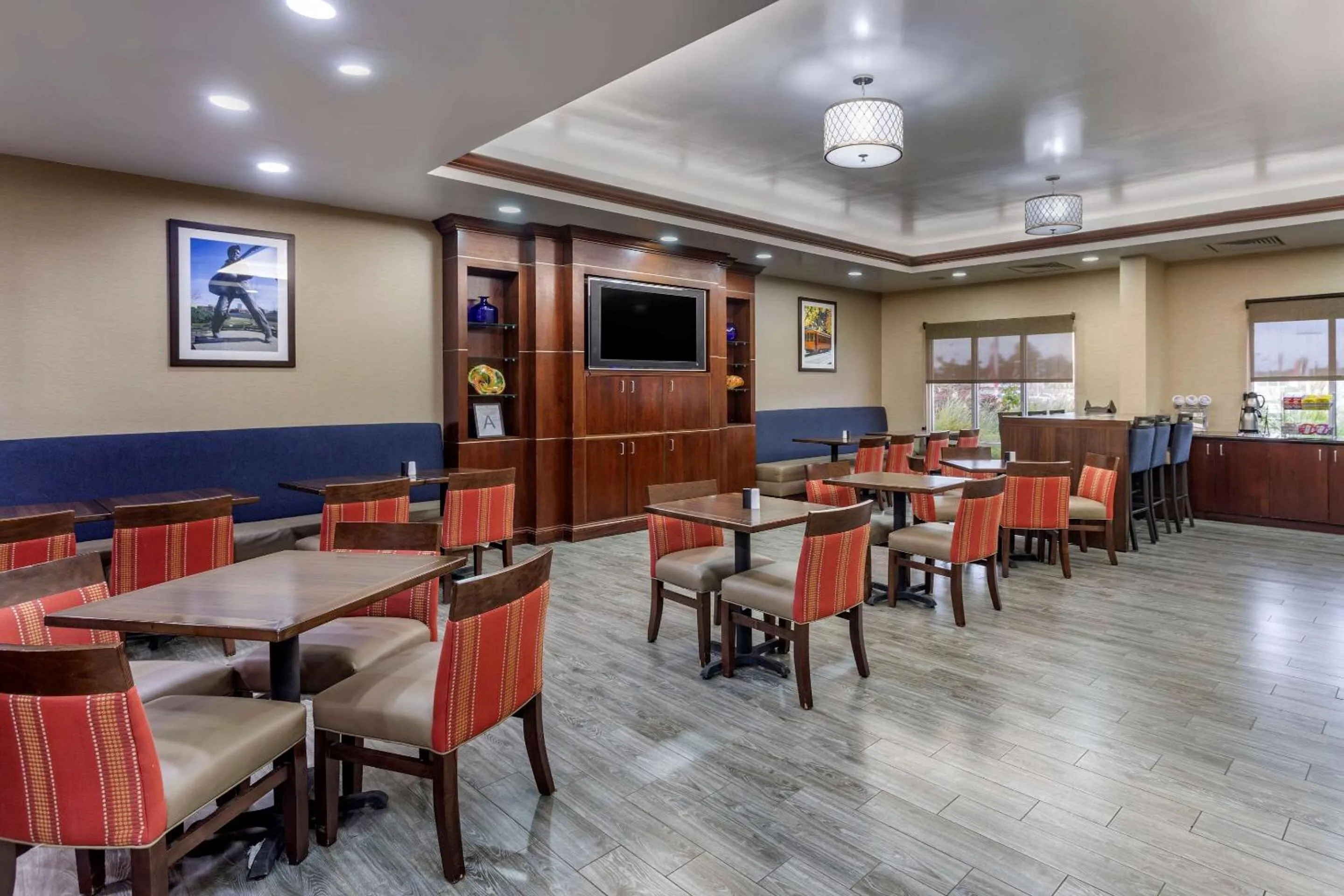 Restaurant/places to eat in Comfort Suites Olive Branch - Memphis South
