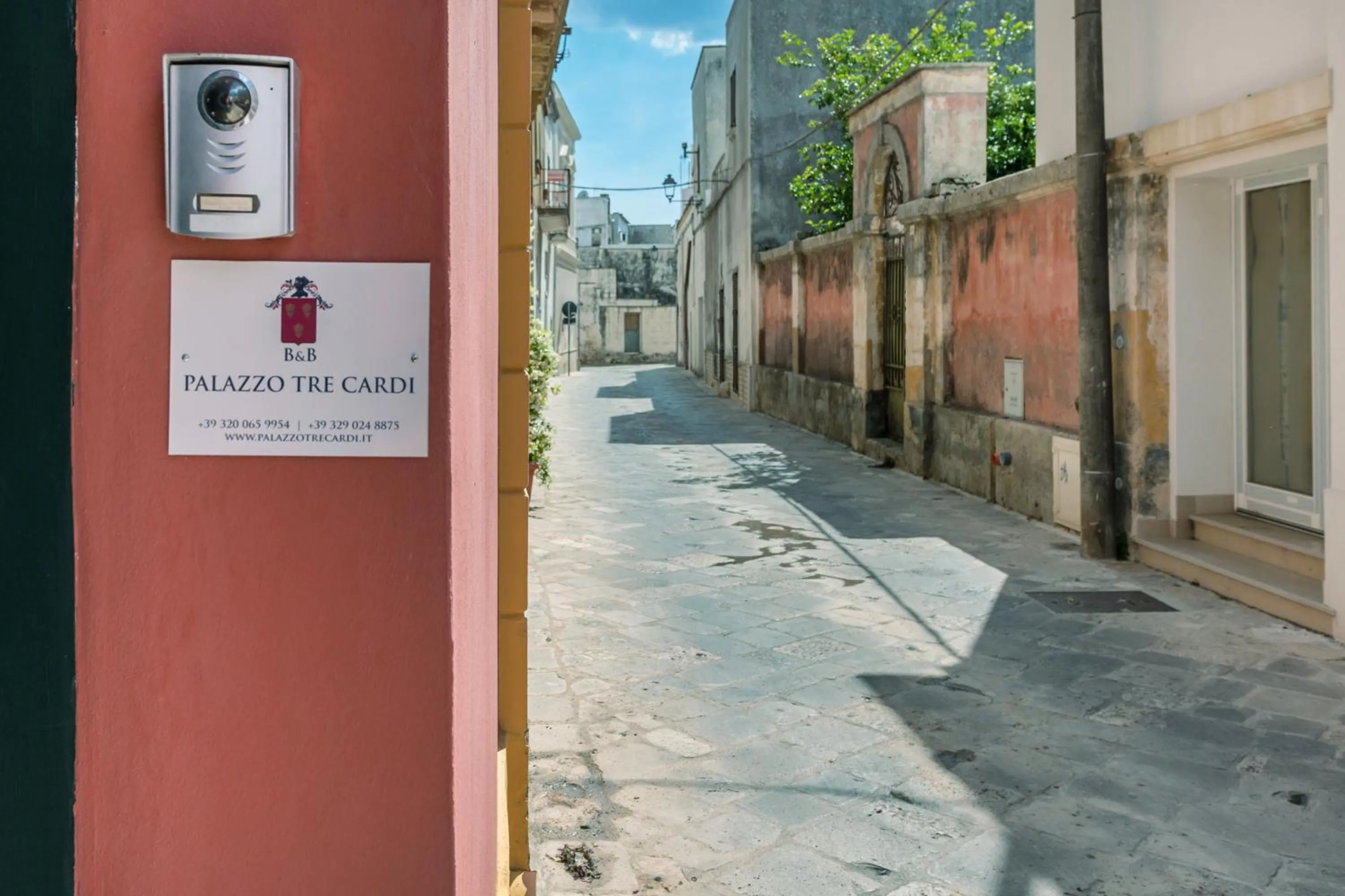 Property building in Palazzo Tre Cardi
