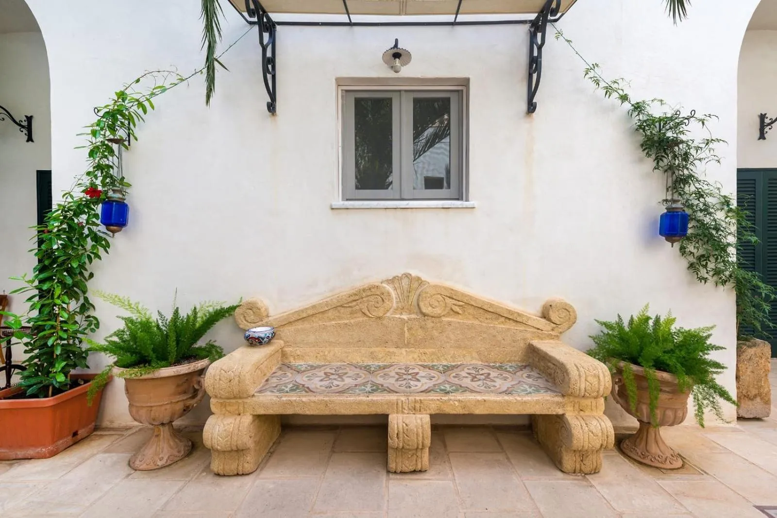 Patio in Palazzo Tre Cardi