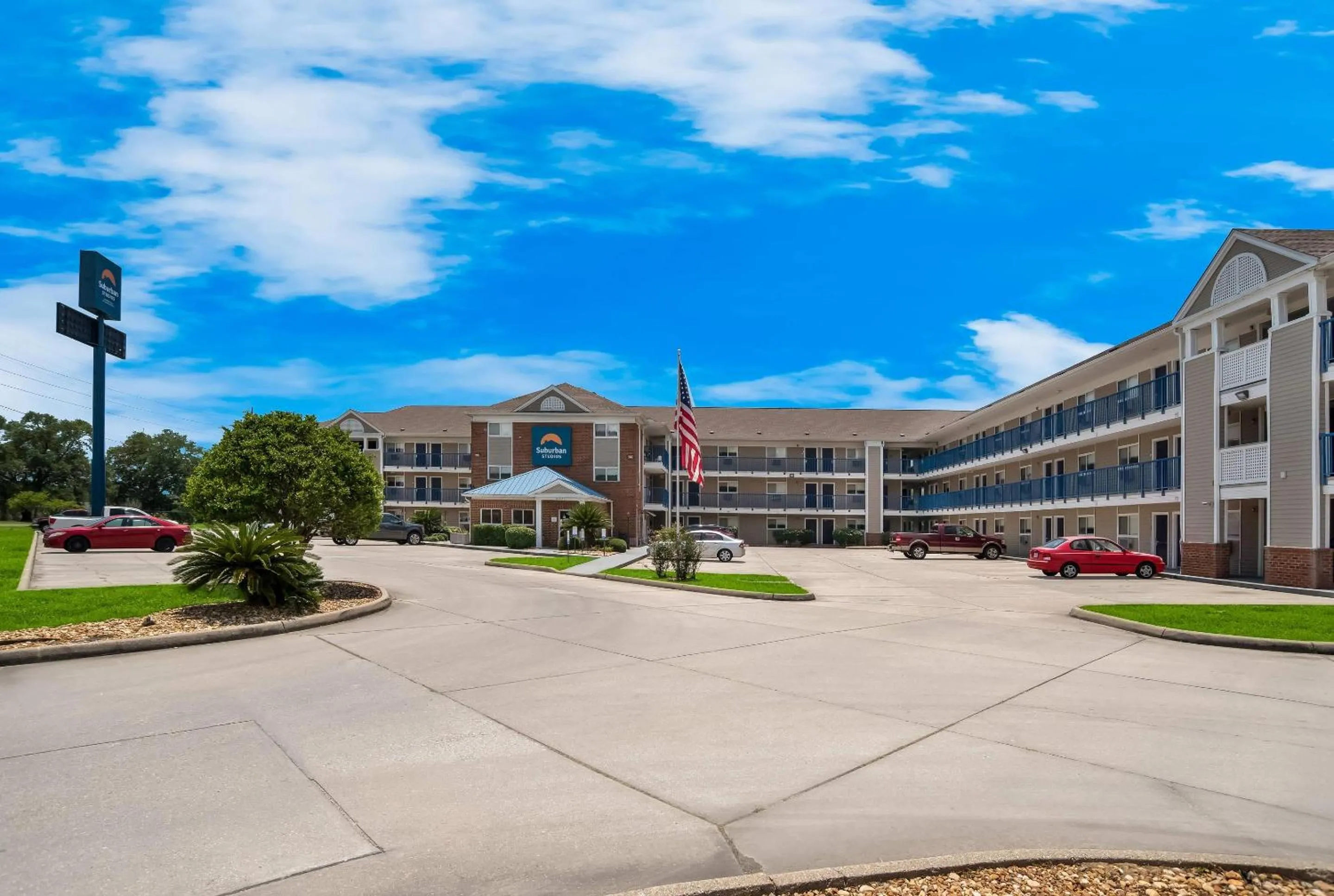 Property building in Suburban Studios Biloxi North Area