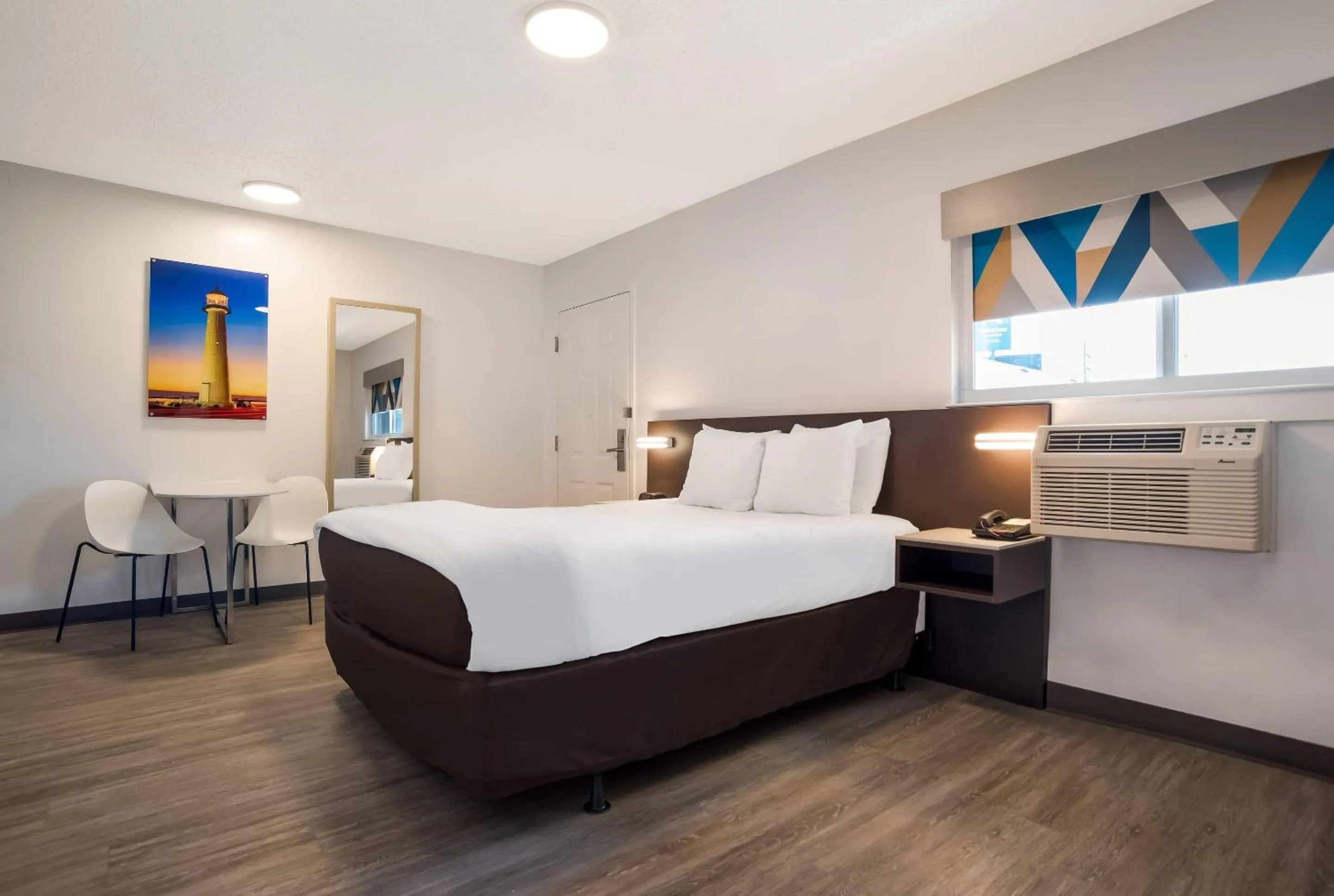 Bedroom, Bed in Suburban Studios Biloxi North Area