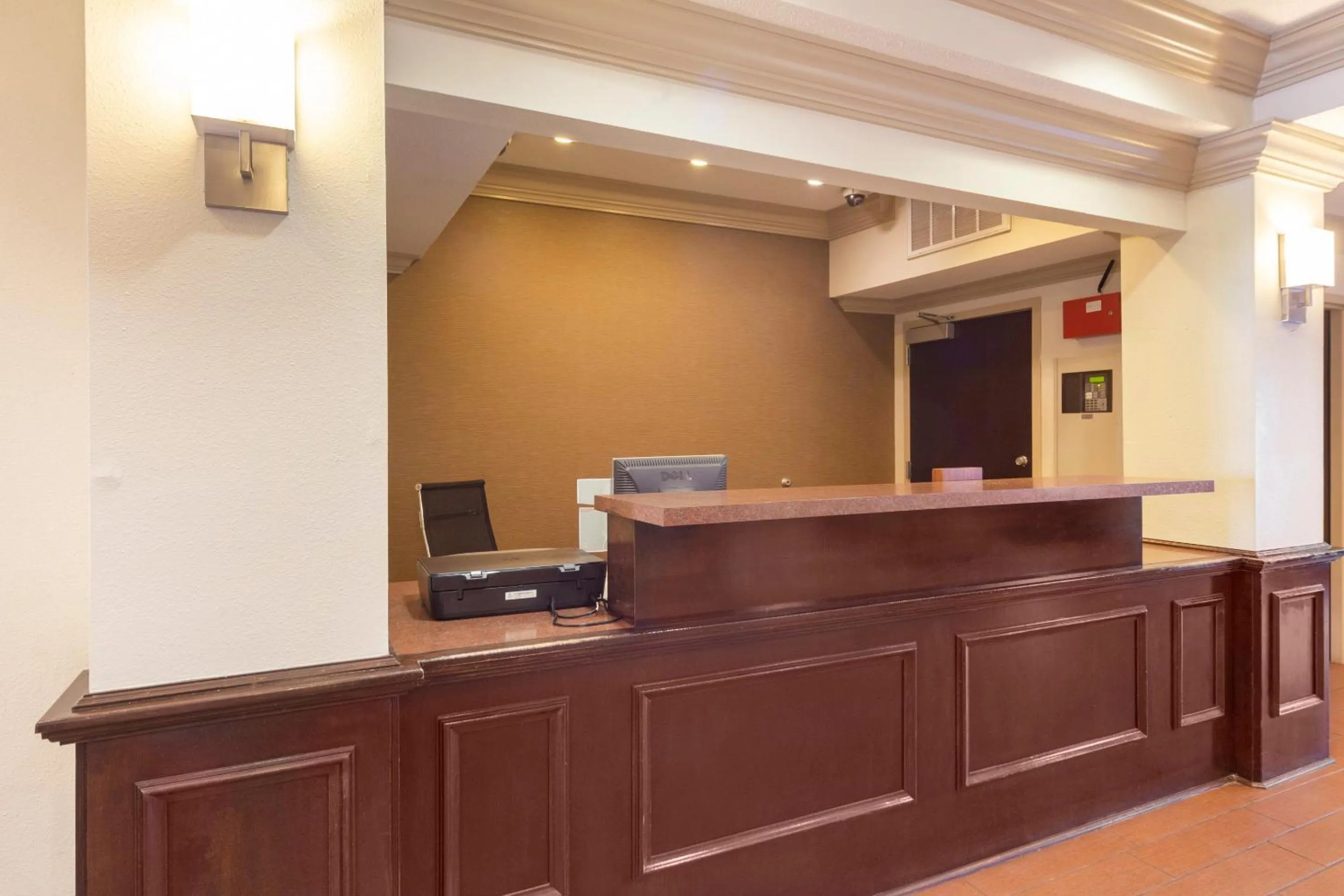 Lobby or reception, Lobby/Reception in Ramada by Wyndham Jackson MS