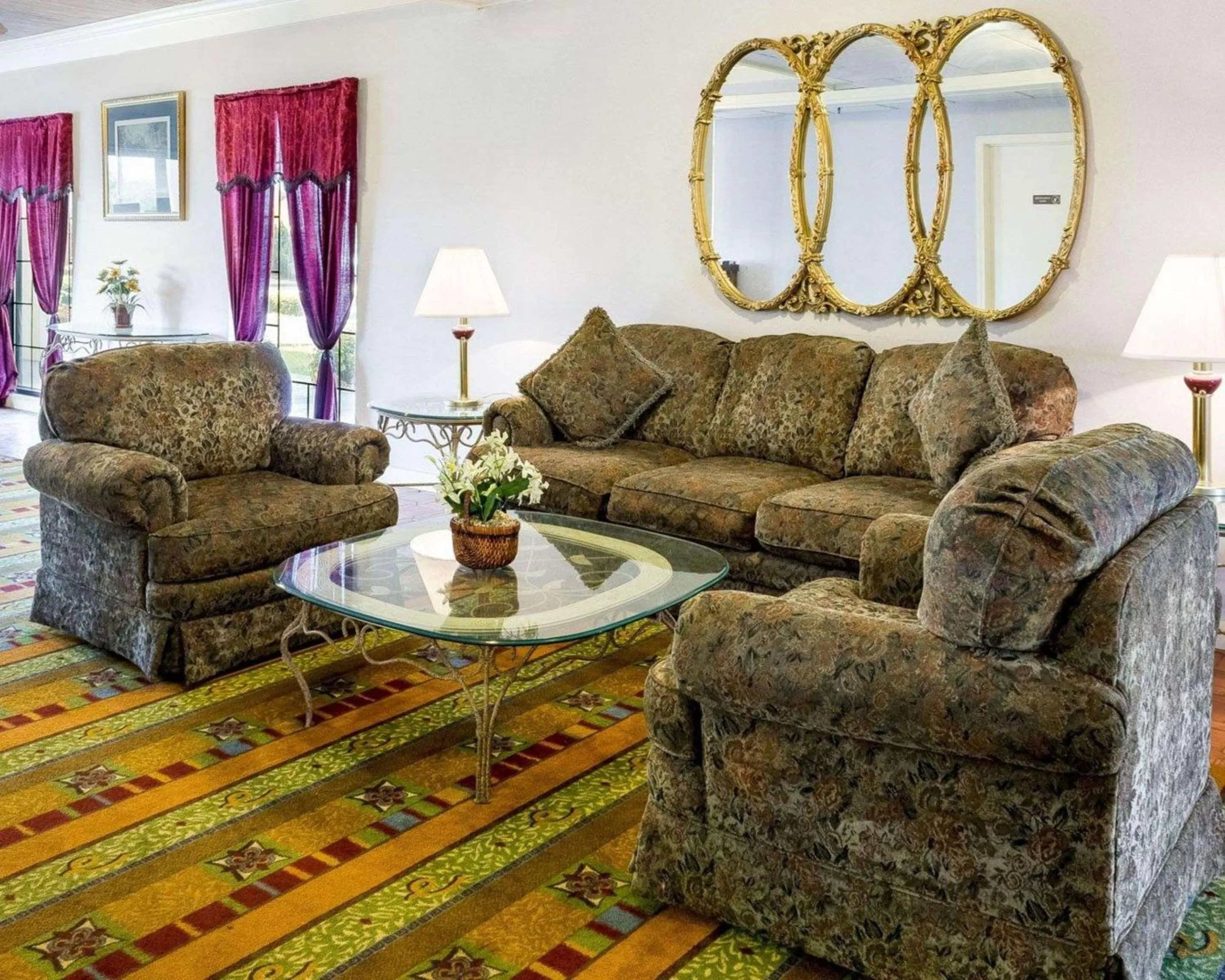 Lobby or reception in Econo Lodge Canton I-55