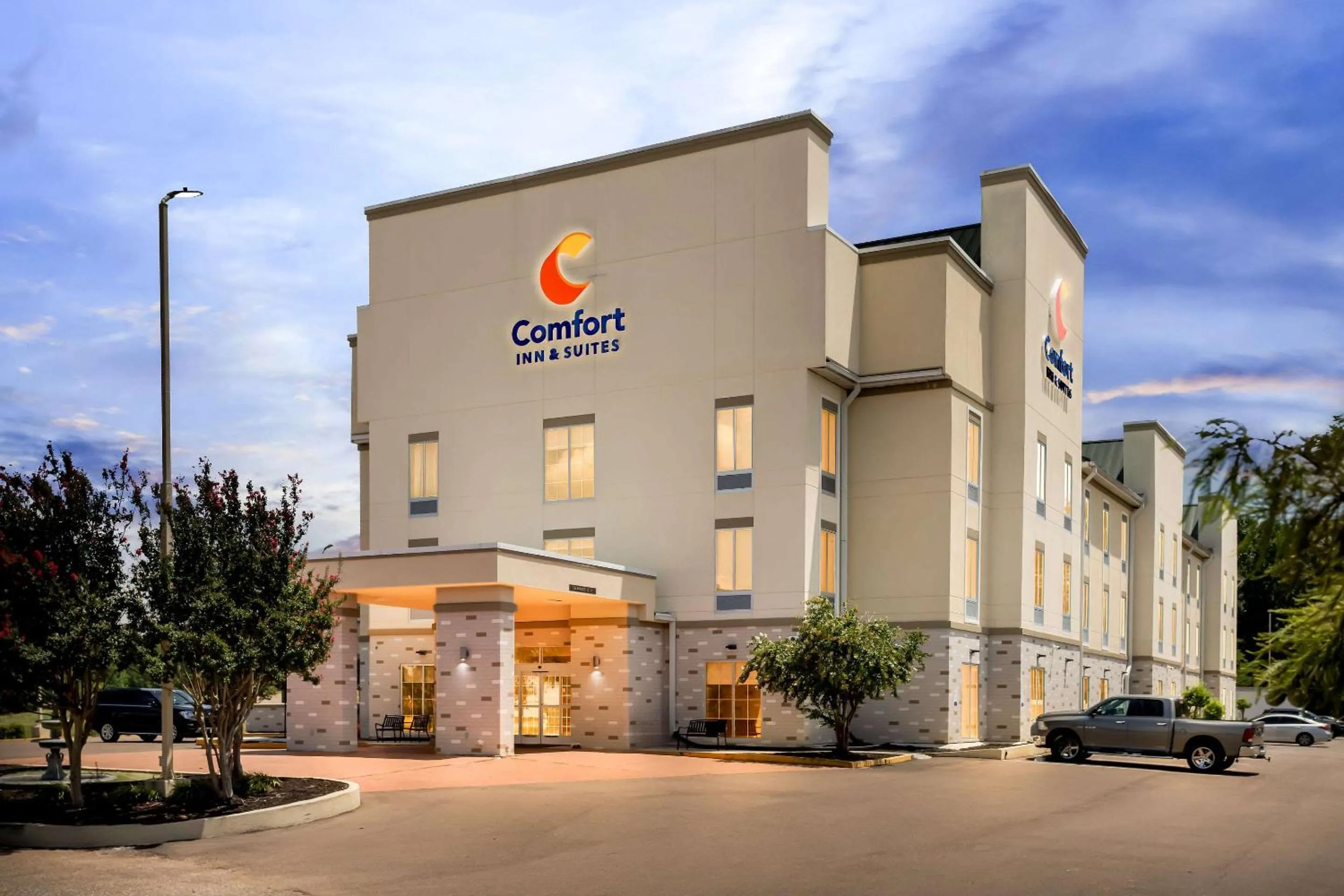 Property building in Comfort Inn & Suites Grenada