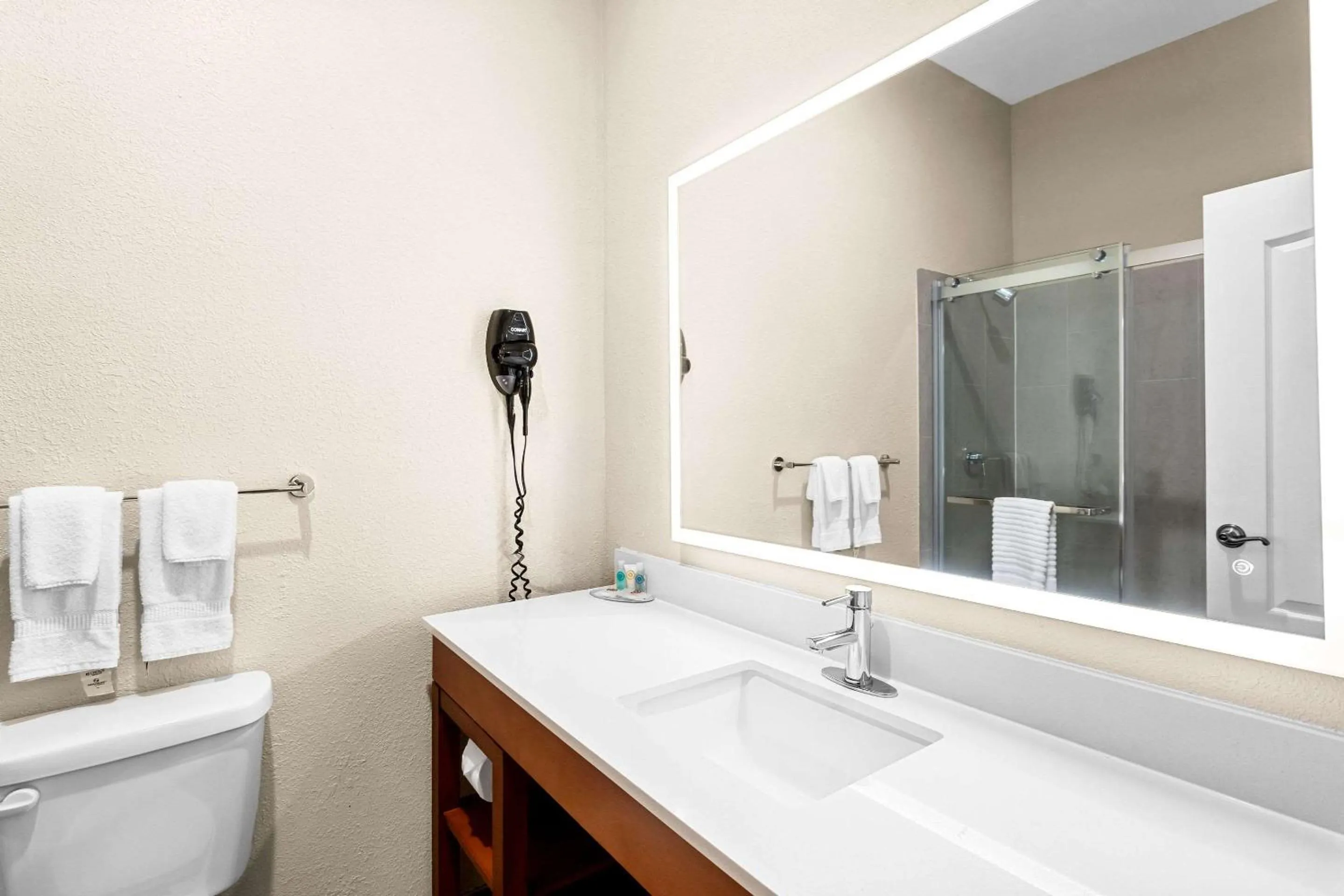 Bedroom in Comfort Inn & Suites Grenada