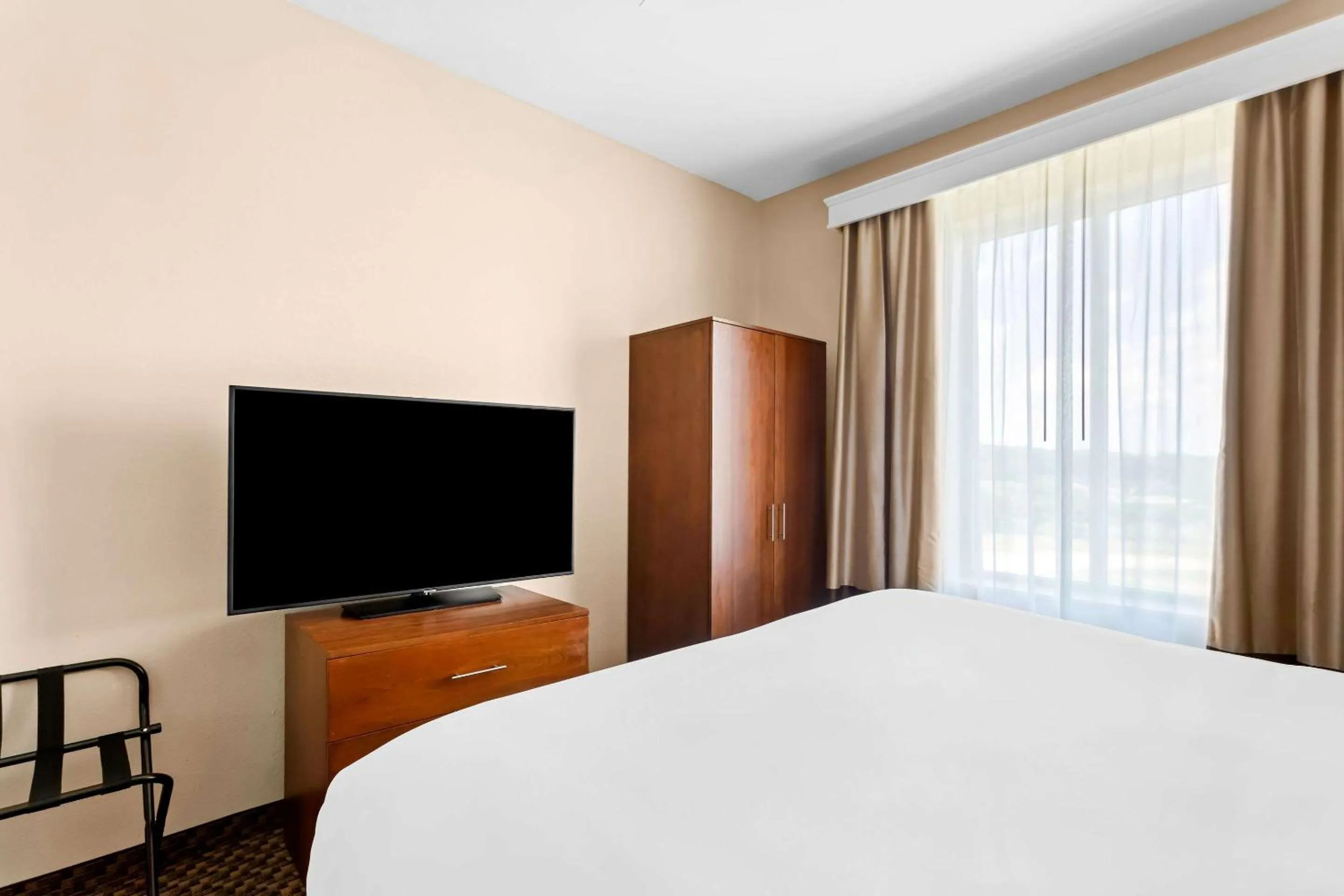 Bedroom in Comfort Inn & Suites Grenada