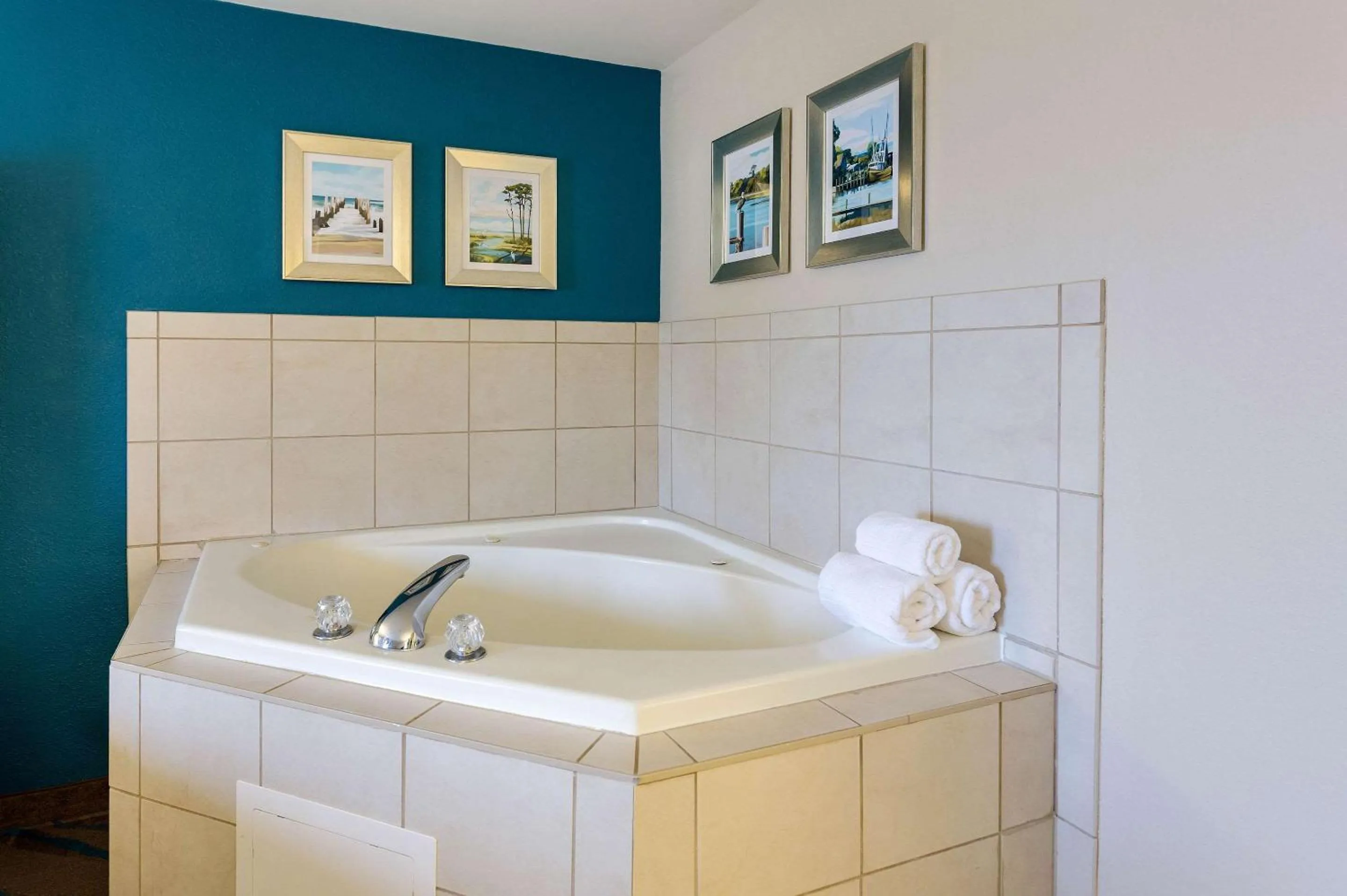 Bedroom in Quality Inn Gulfport I-10