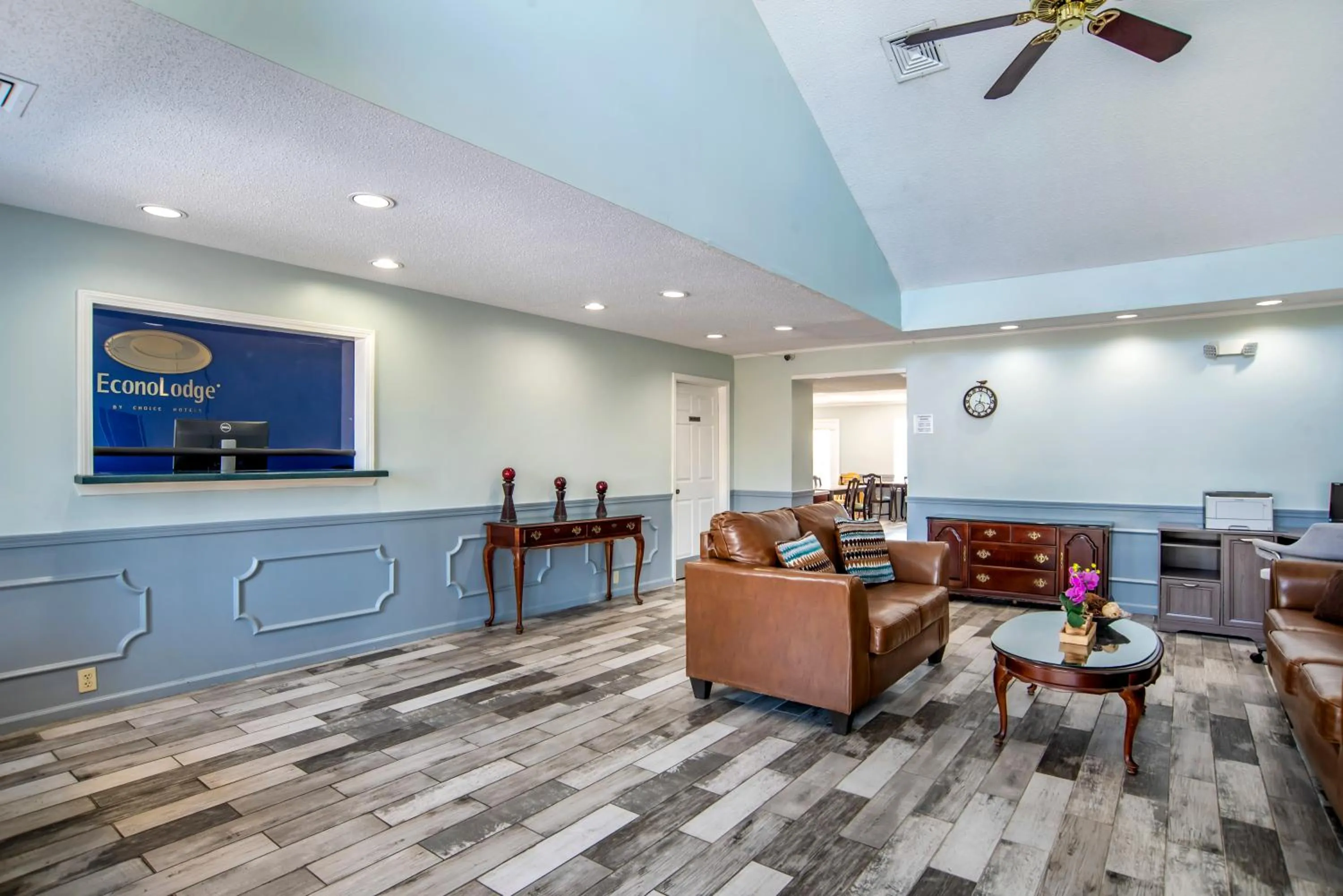 Lobby or reception in Econo Lodge Tupelo Barnes Crossing