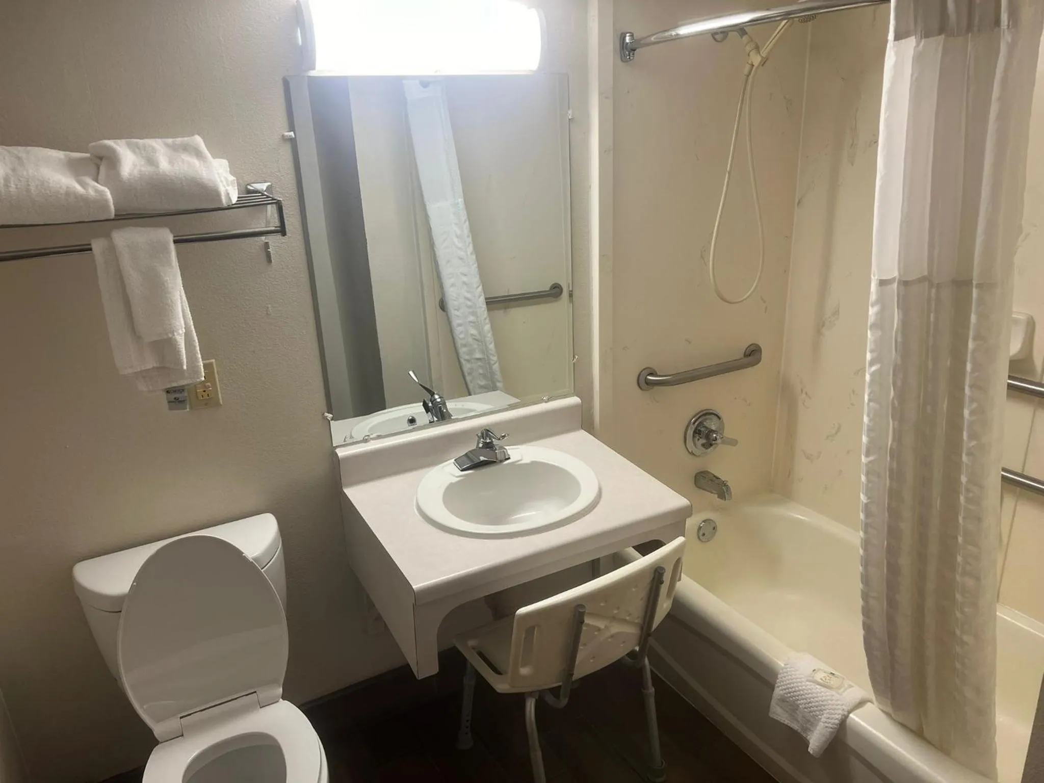 Quality Inn Columbus, MS