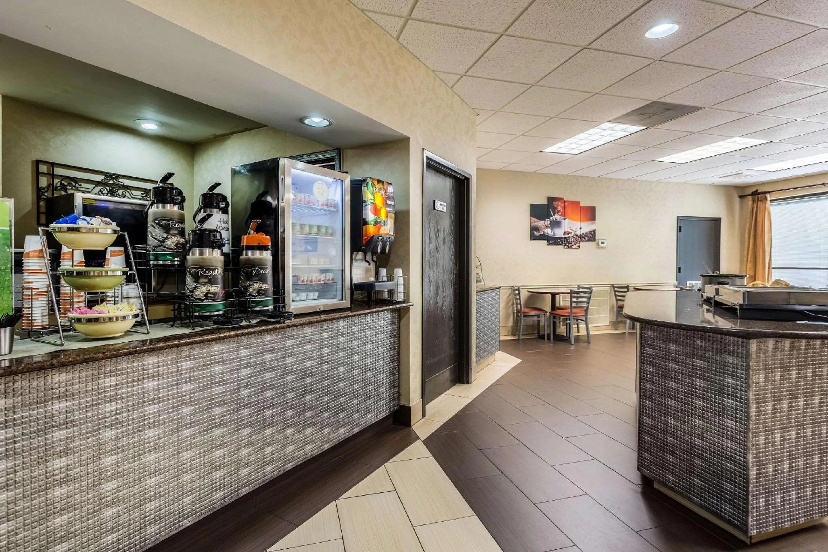 Restaurant/places to eat in Quality Inn Tupelo Central