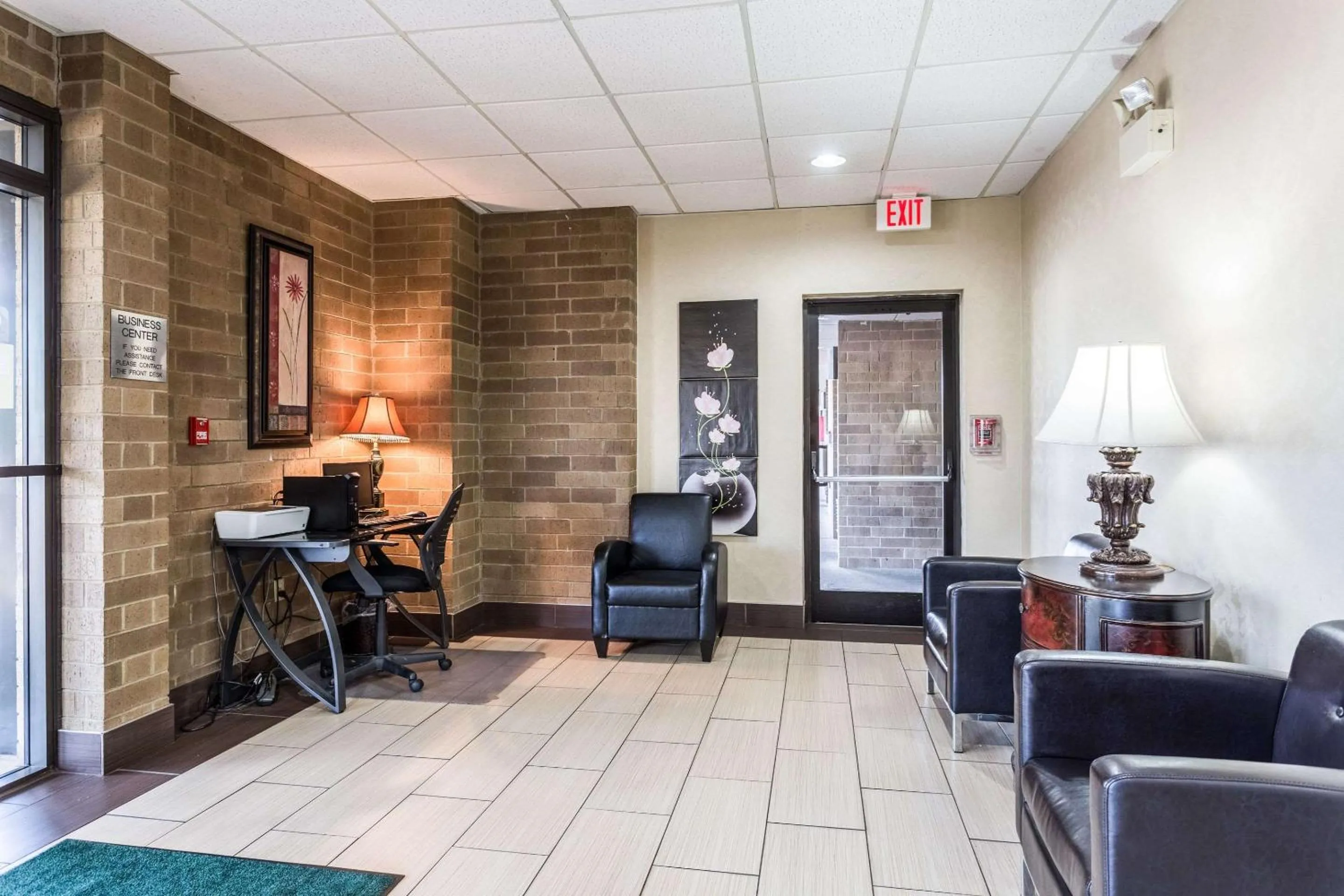 Lobby or reception in Quality Inn Tupelo Central