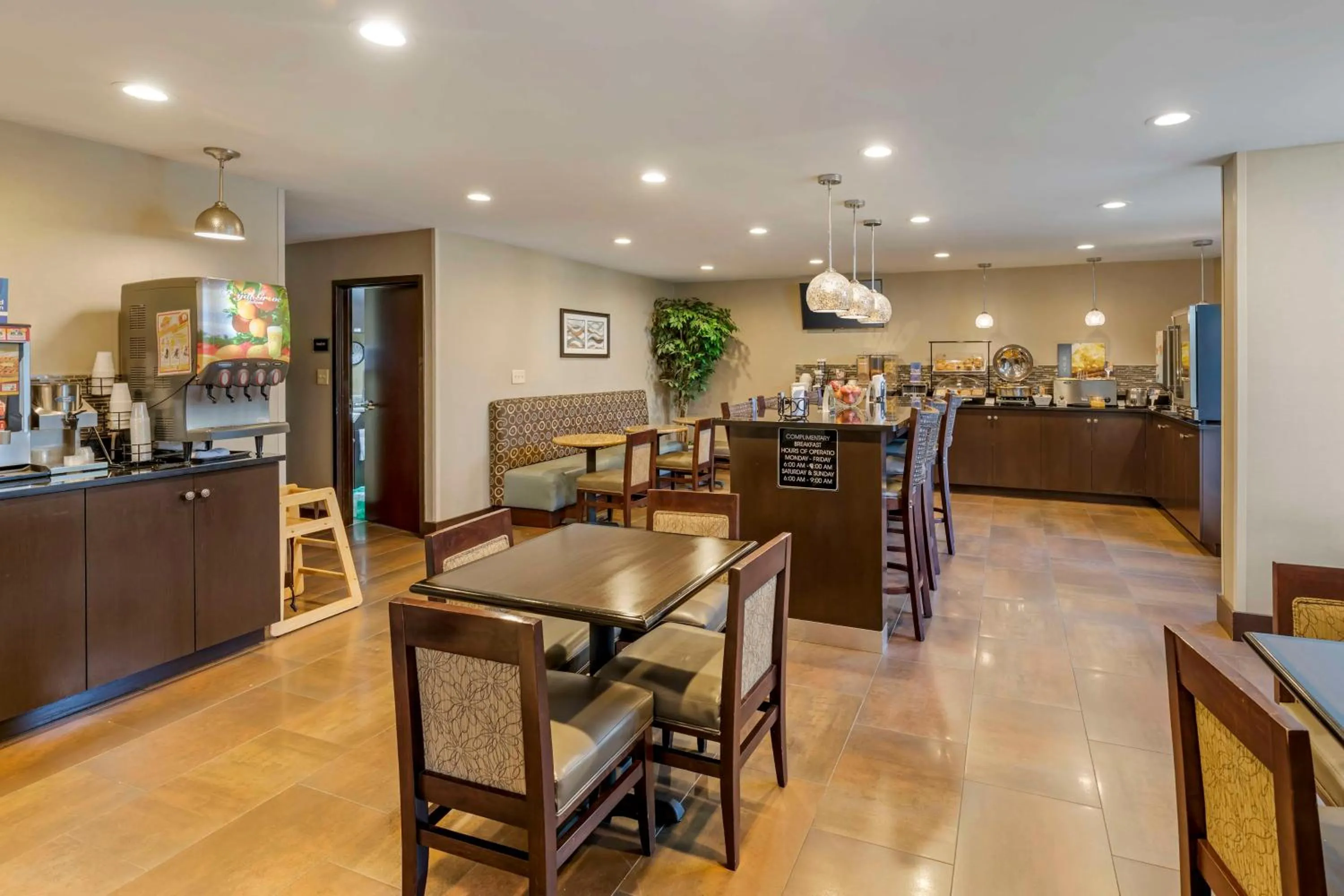 Breakfast in Best Western New Albany