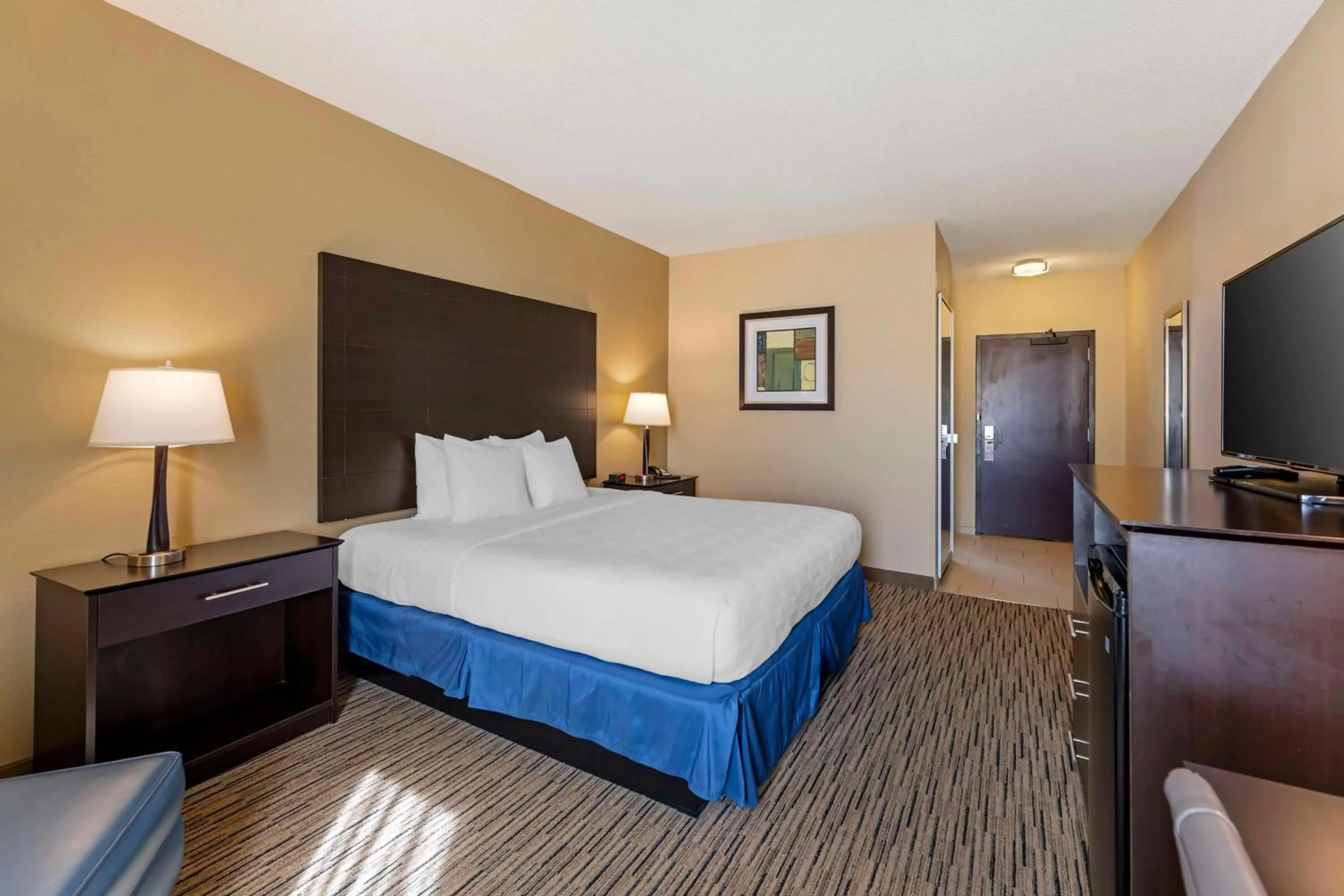 Bedroom, Bed in Best Western New Albany