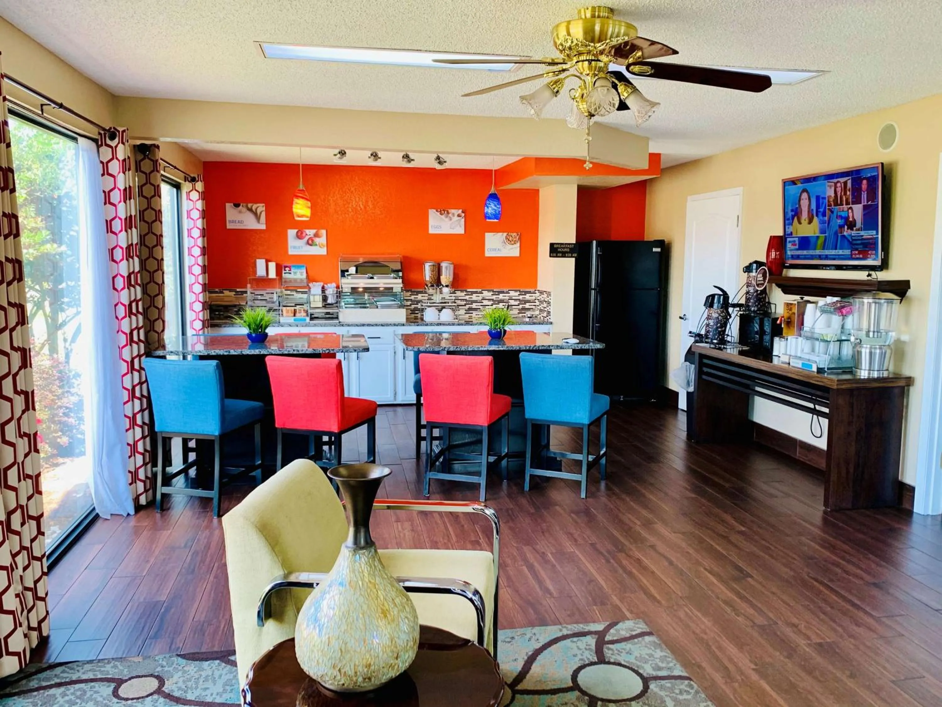 Breakfast in SureStay Hotel by Best Western Meridian