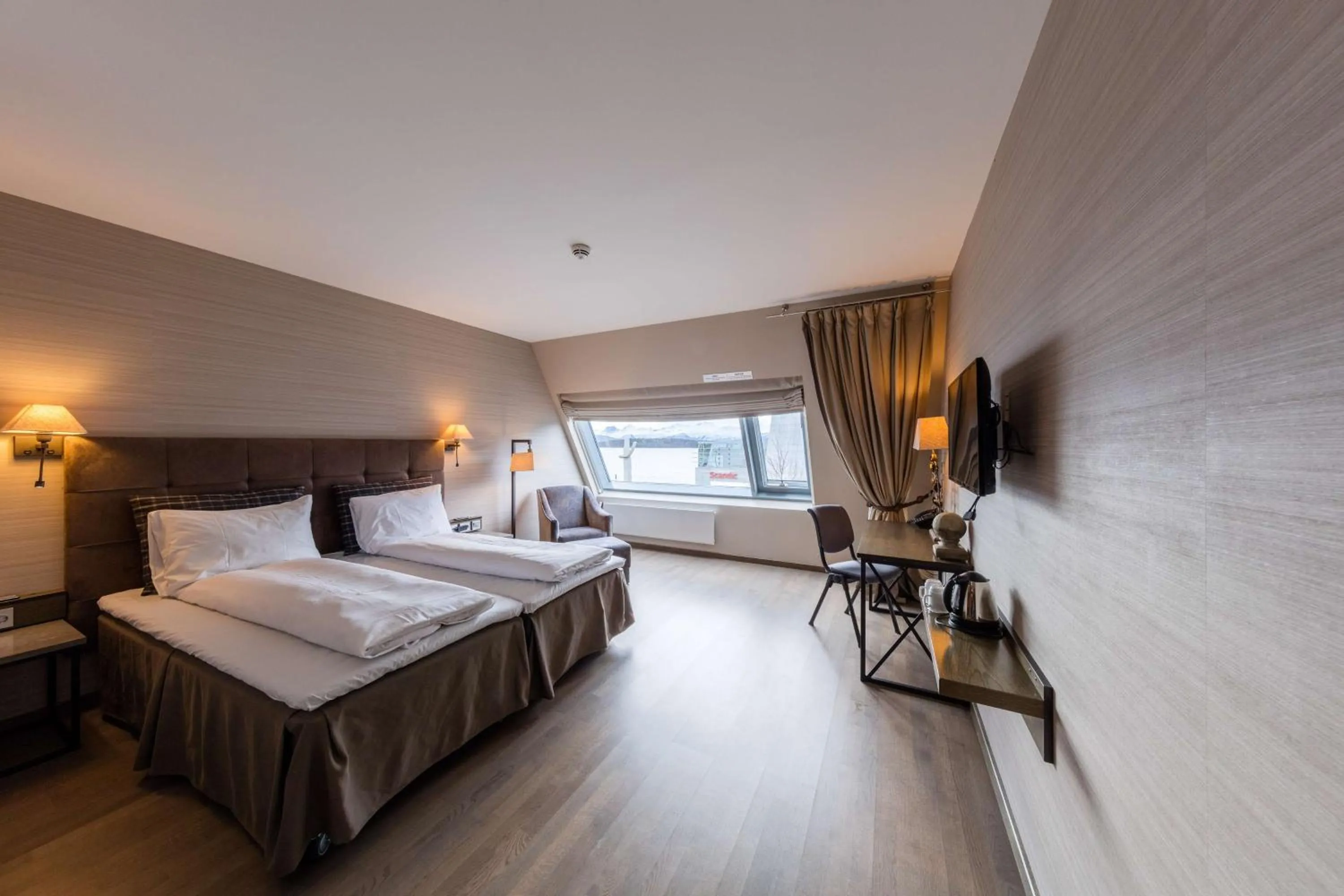 Photo of the whole room, Bed in Scandic Seilet Hotel