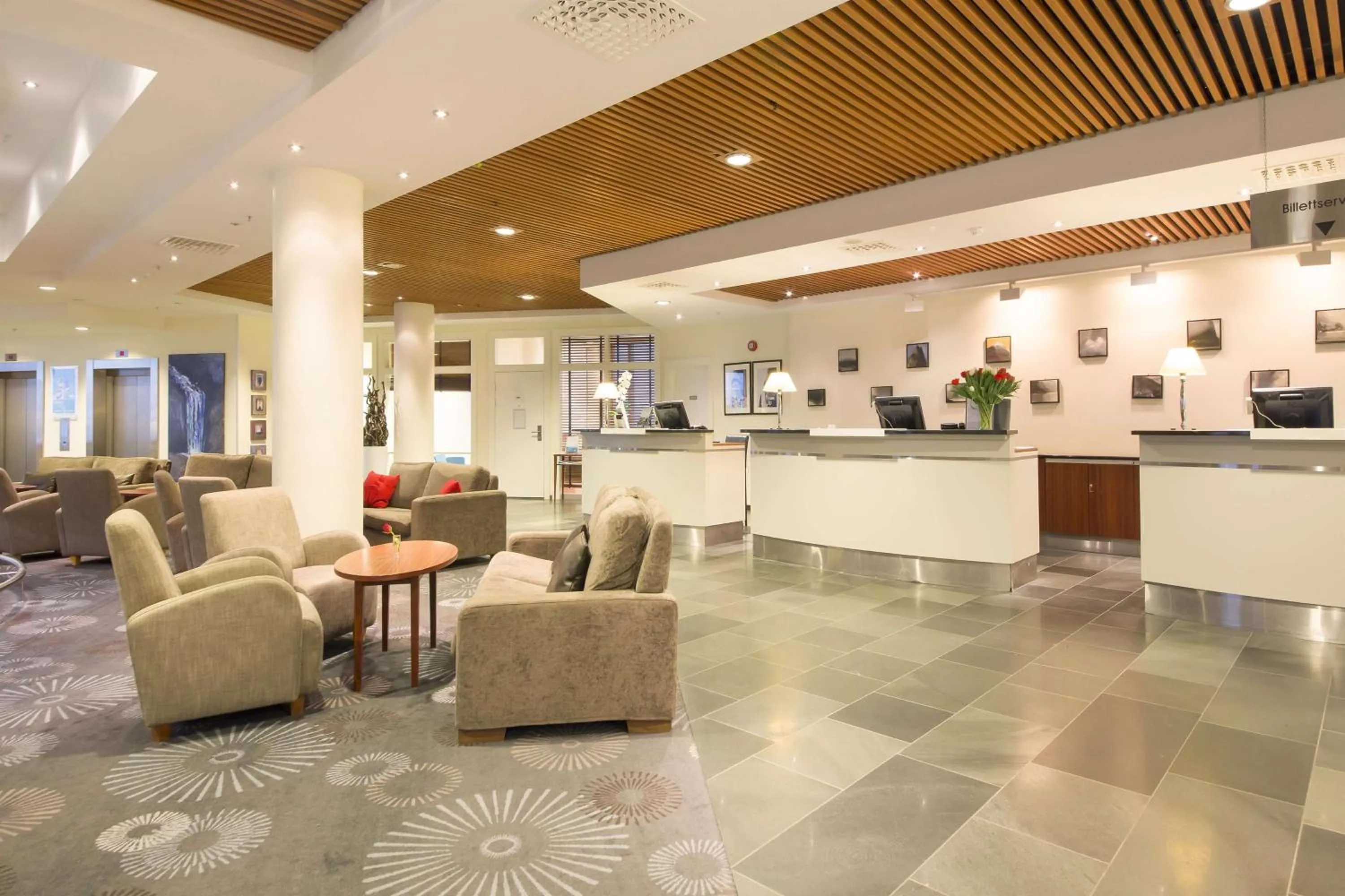 Lobby or reception in Scandic Seilet Hotel