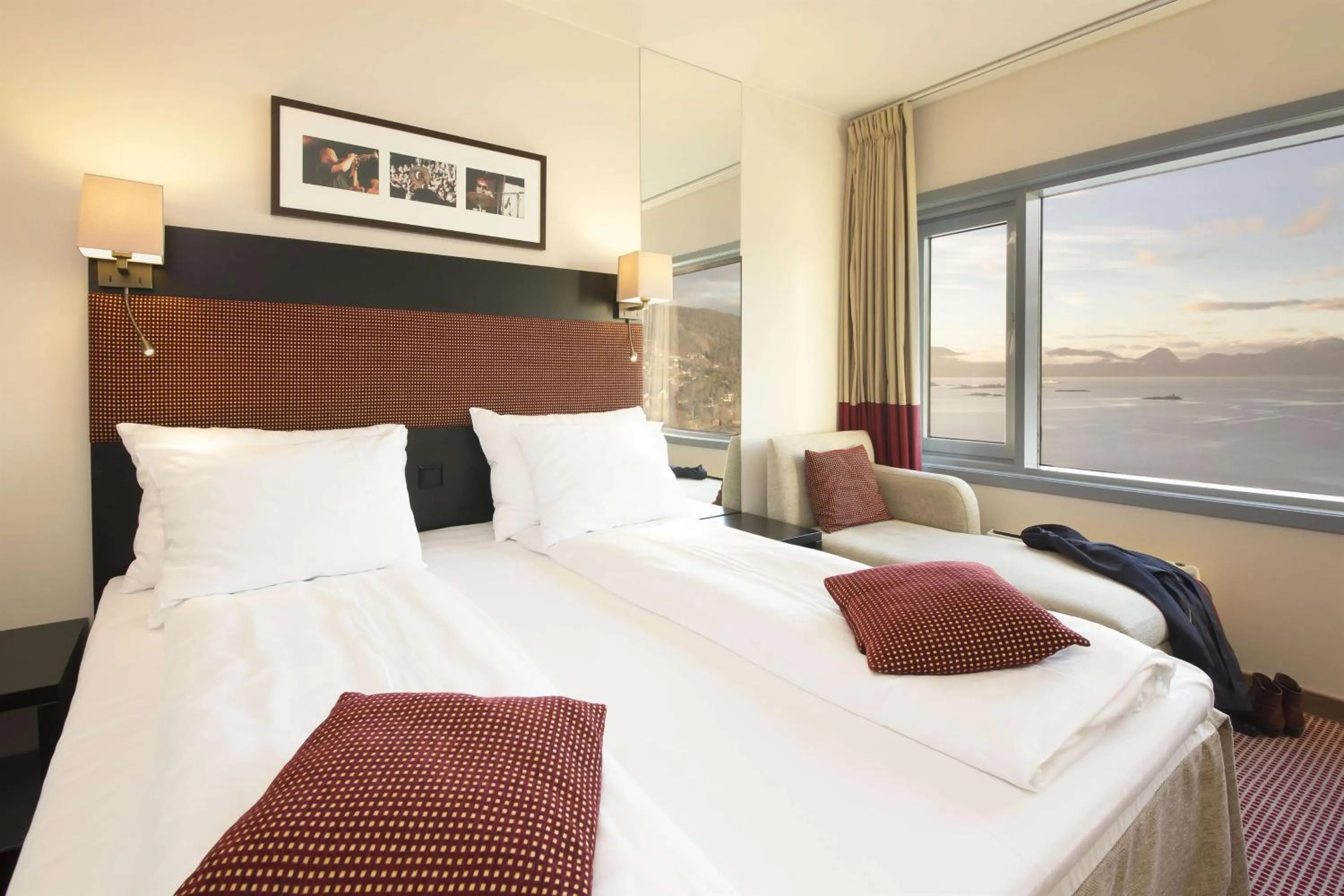 Photo of the whole room, Bed in Scandic Seilet Hotel