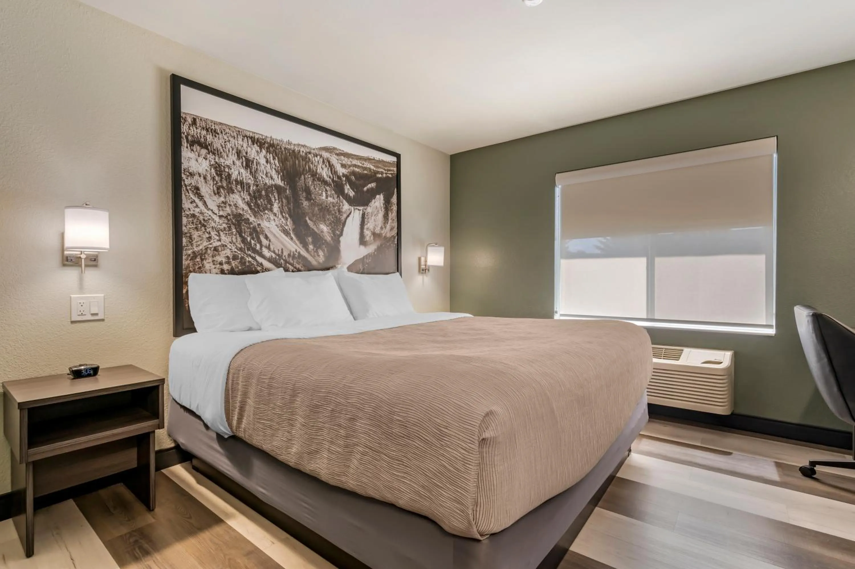 Bed in Quality Inn Red Lodge Gateway To Yellowstone